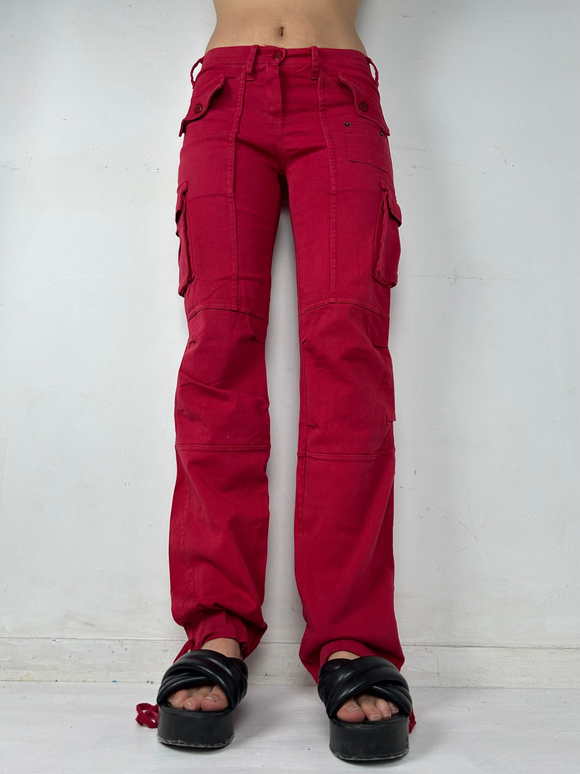 Red cargo low waist pants (S)
