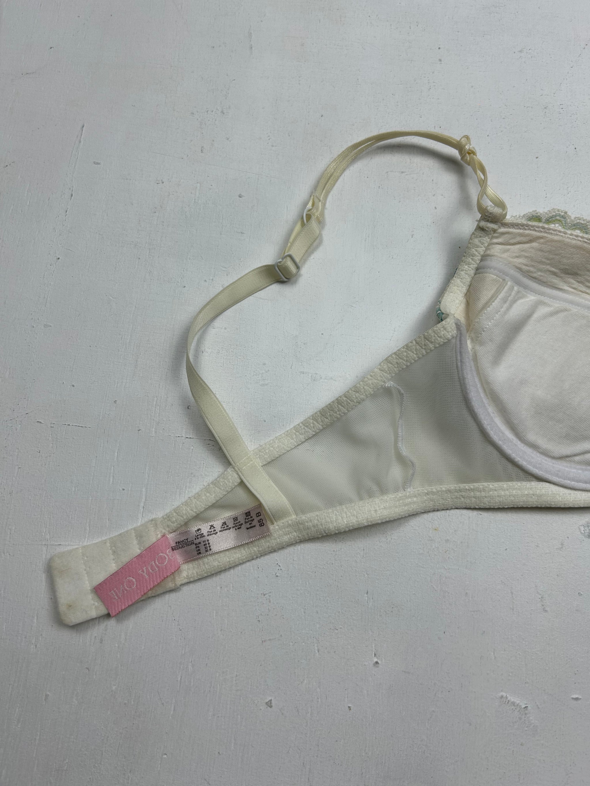 White floral print embroidered lace balcony bra (85B)