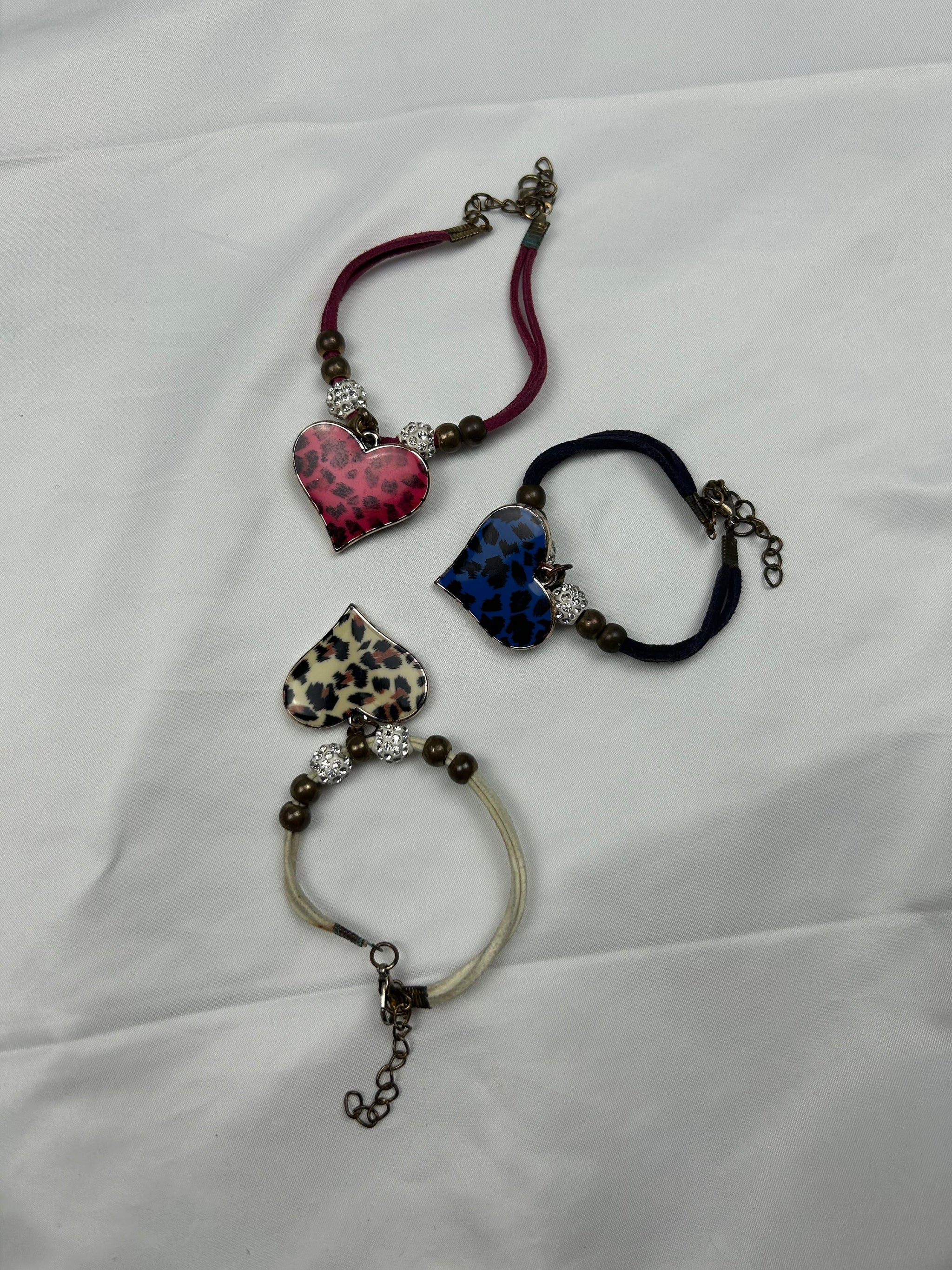 Heart pendant cord bracelet