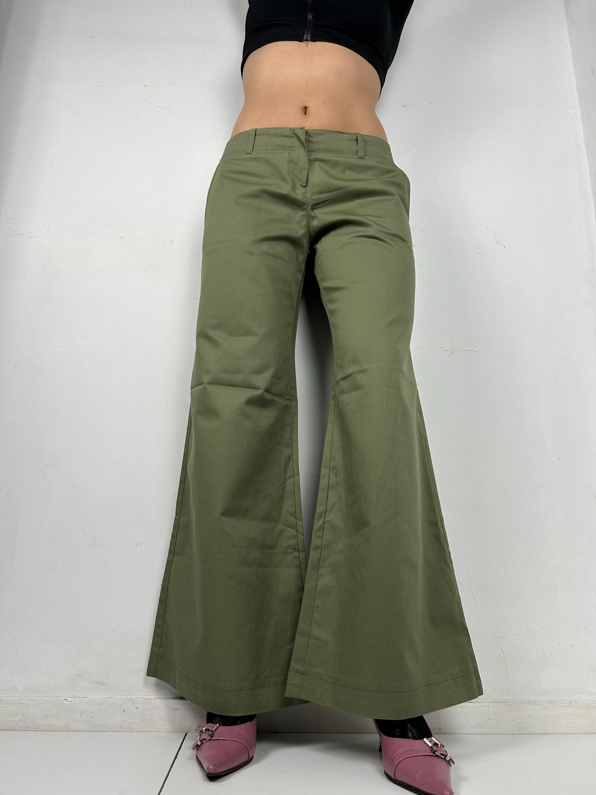 Khaki low waist office extra flare pants (M)