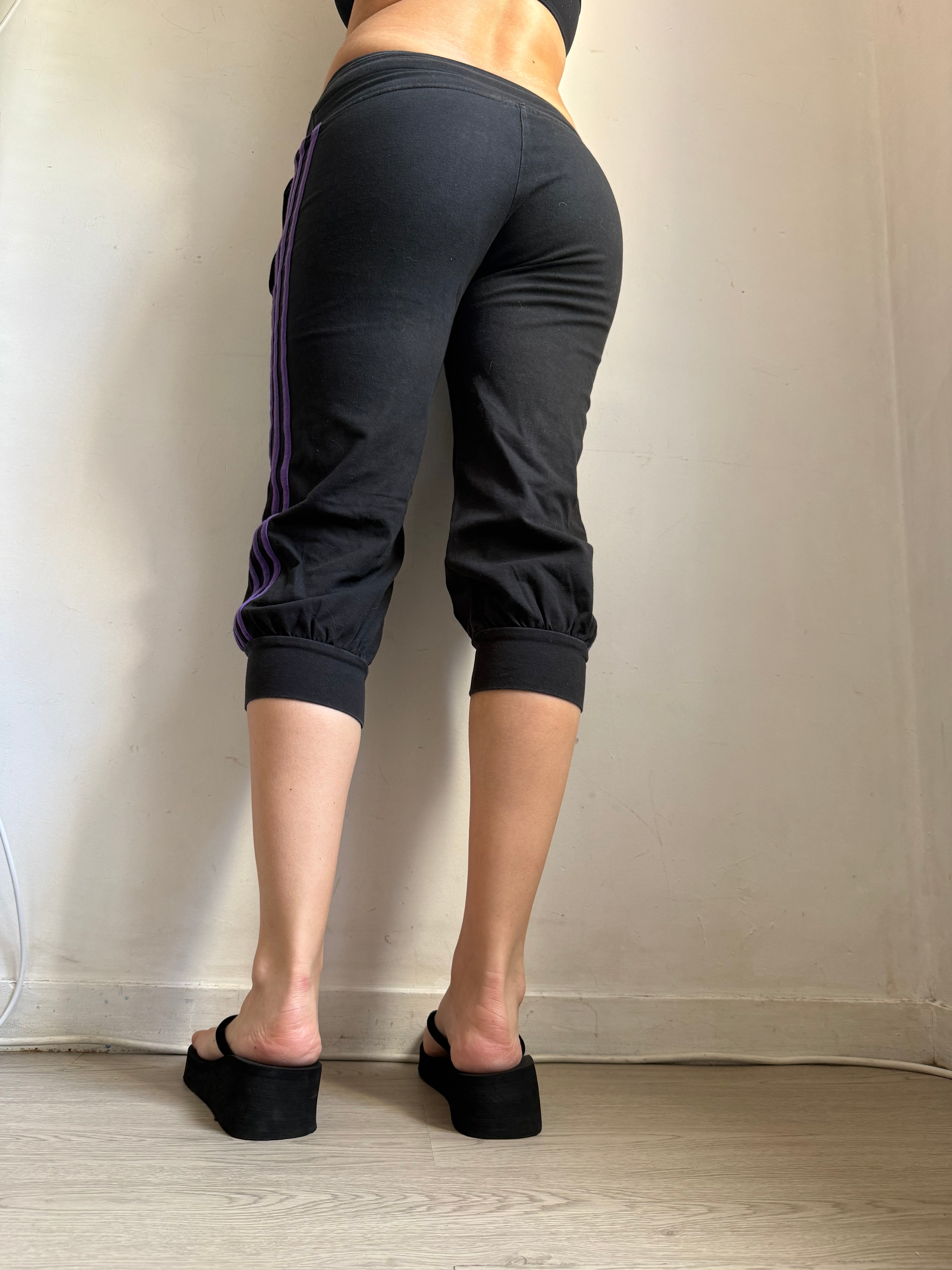 Black & purple activewear capri pants (S)