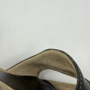 Beige real leather logo kitten heels mules (36)