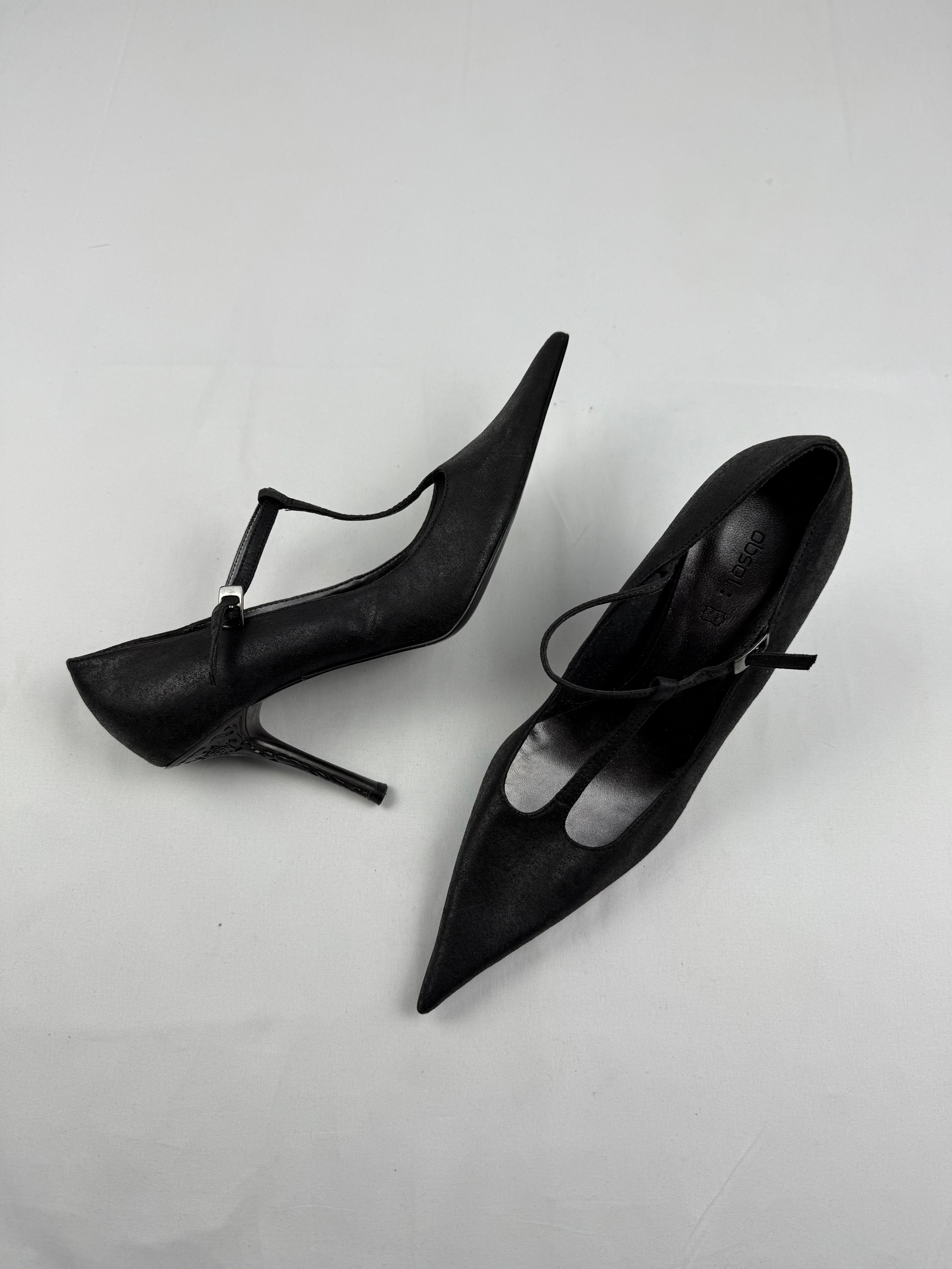 Black real leather pointed toes heels (39)