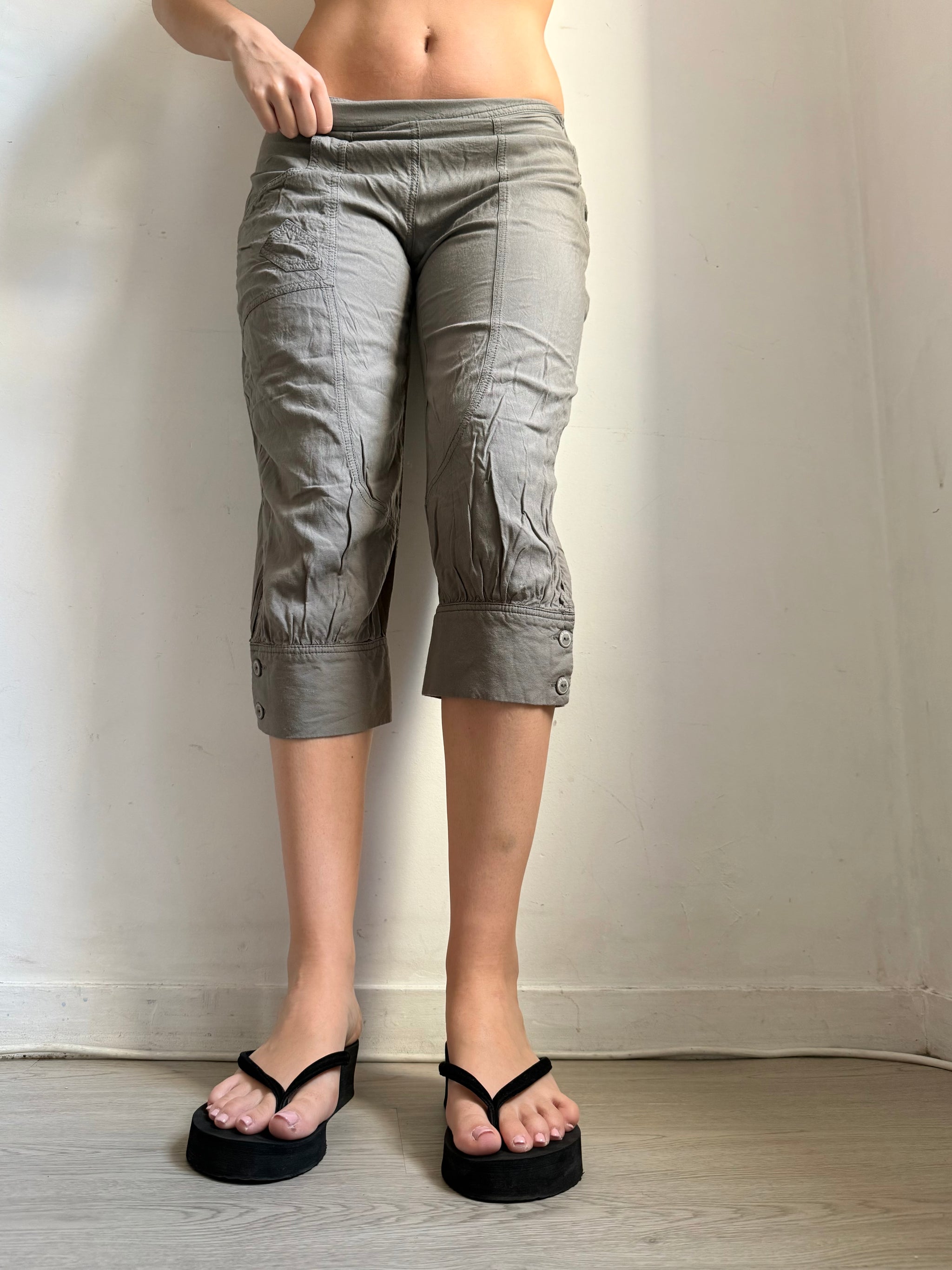 Khaki low rise sirwal capri pants (M)