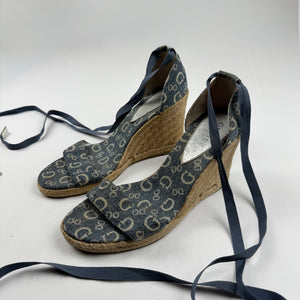 Blue monogram tie up wedge heels (41)