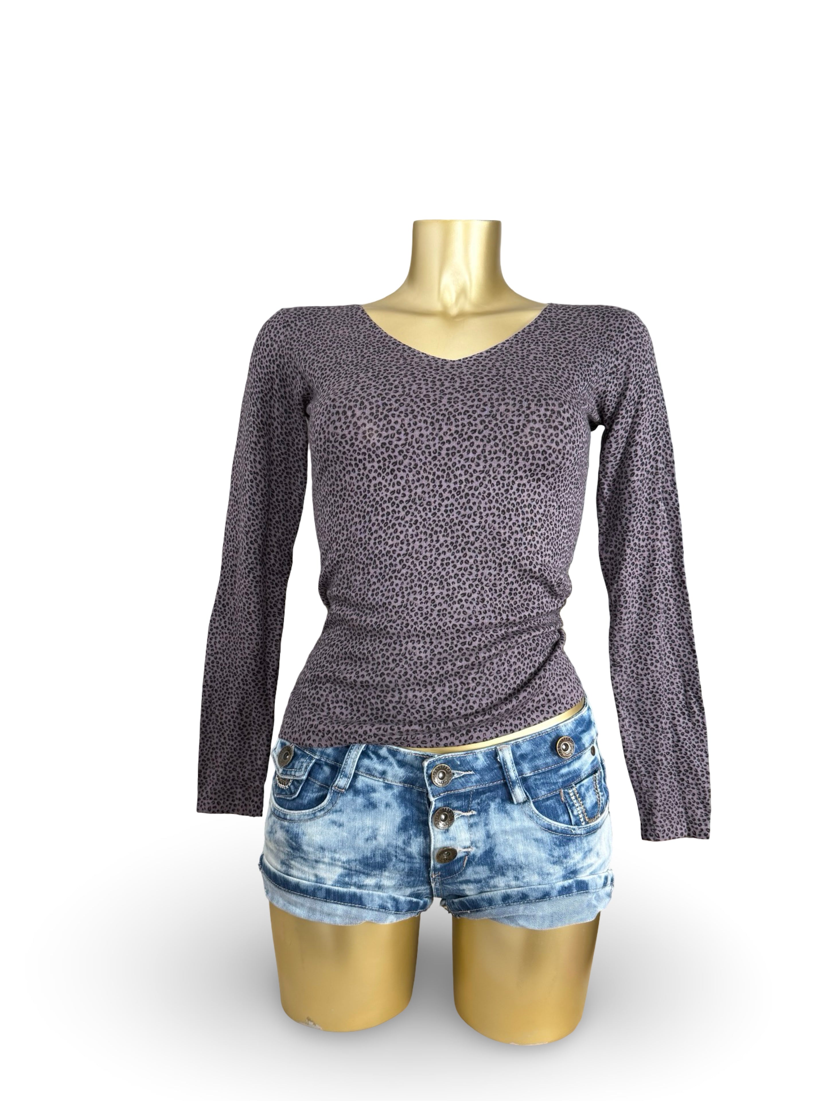 Purple tight fit animal print jumper (S)