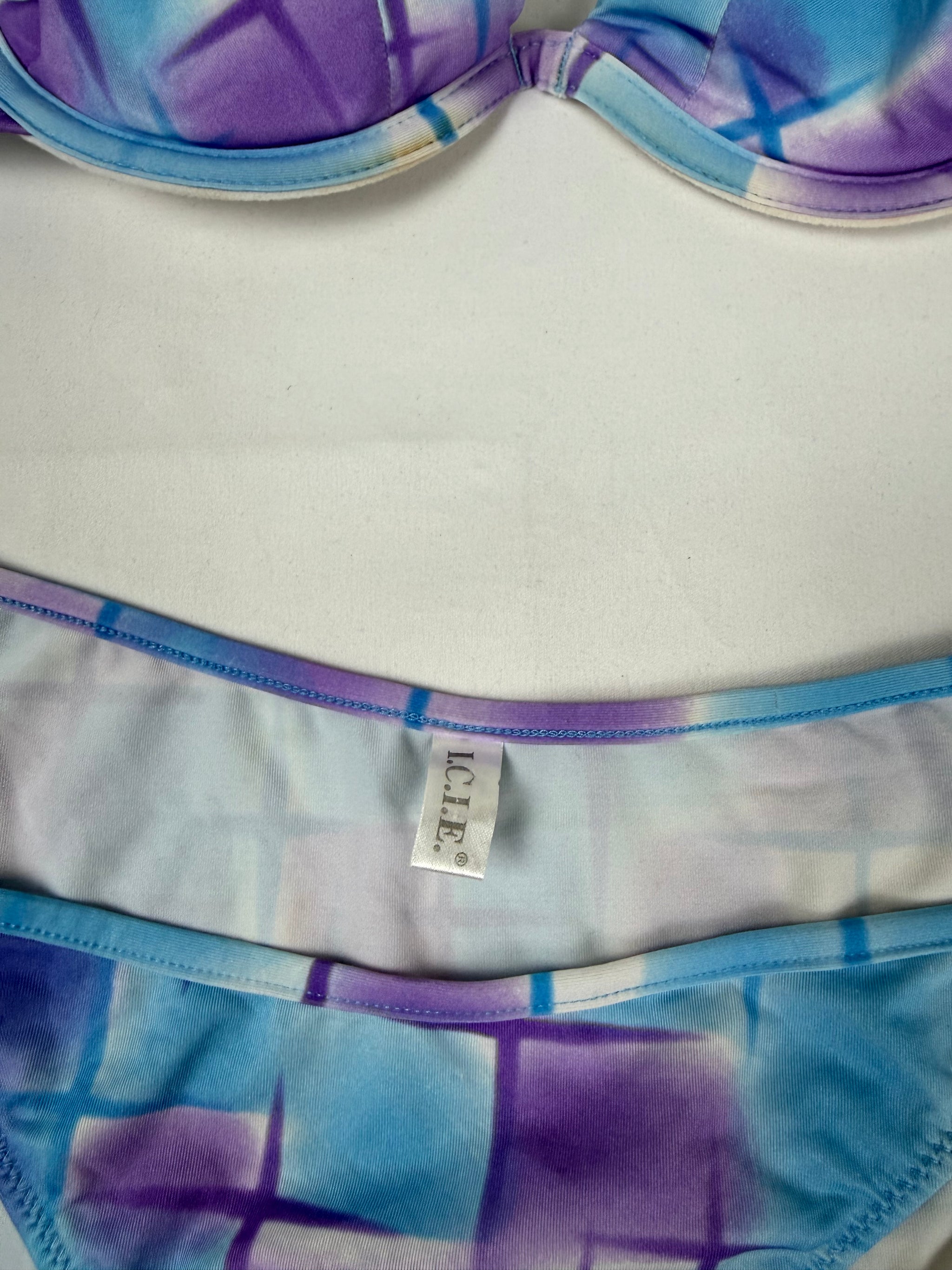 Blue graphic low rise bikini + pareo set (S/M)