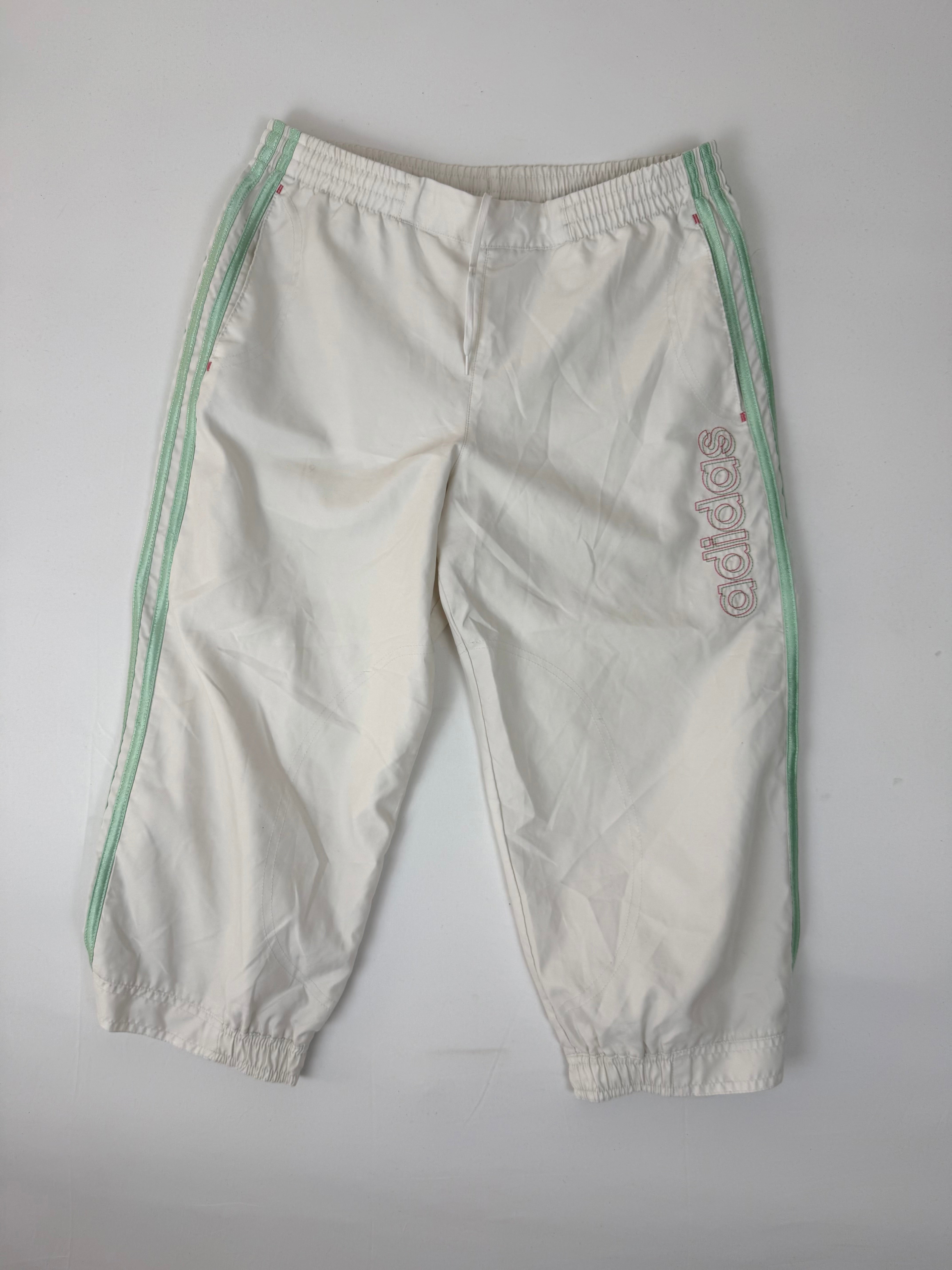 White activewear low rise capri pants (S)