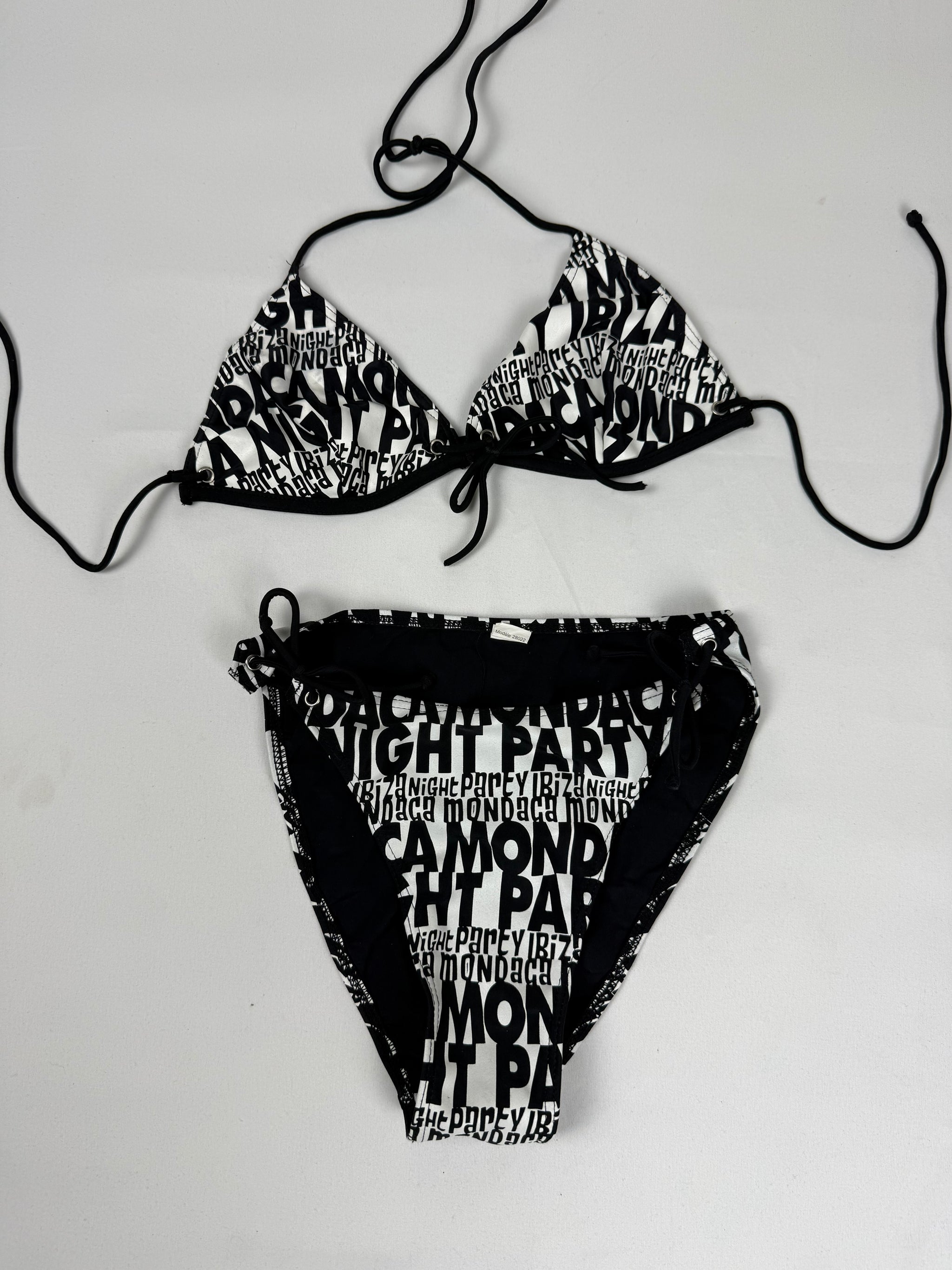 Black graphic low rise bikini set (S/M)