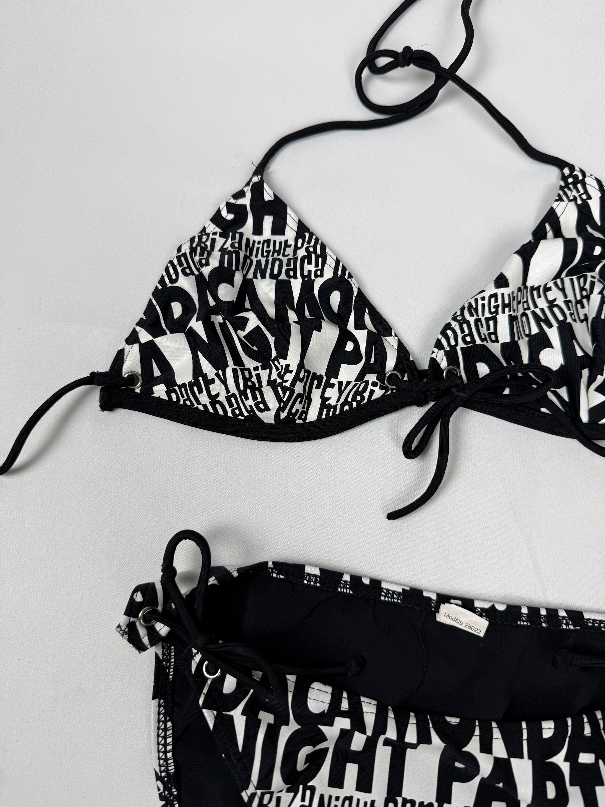 Black graphic low rise bikini set (S/M)