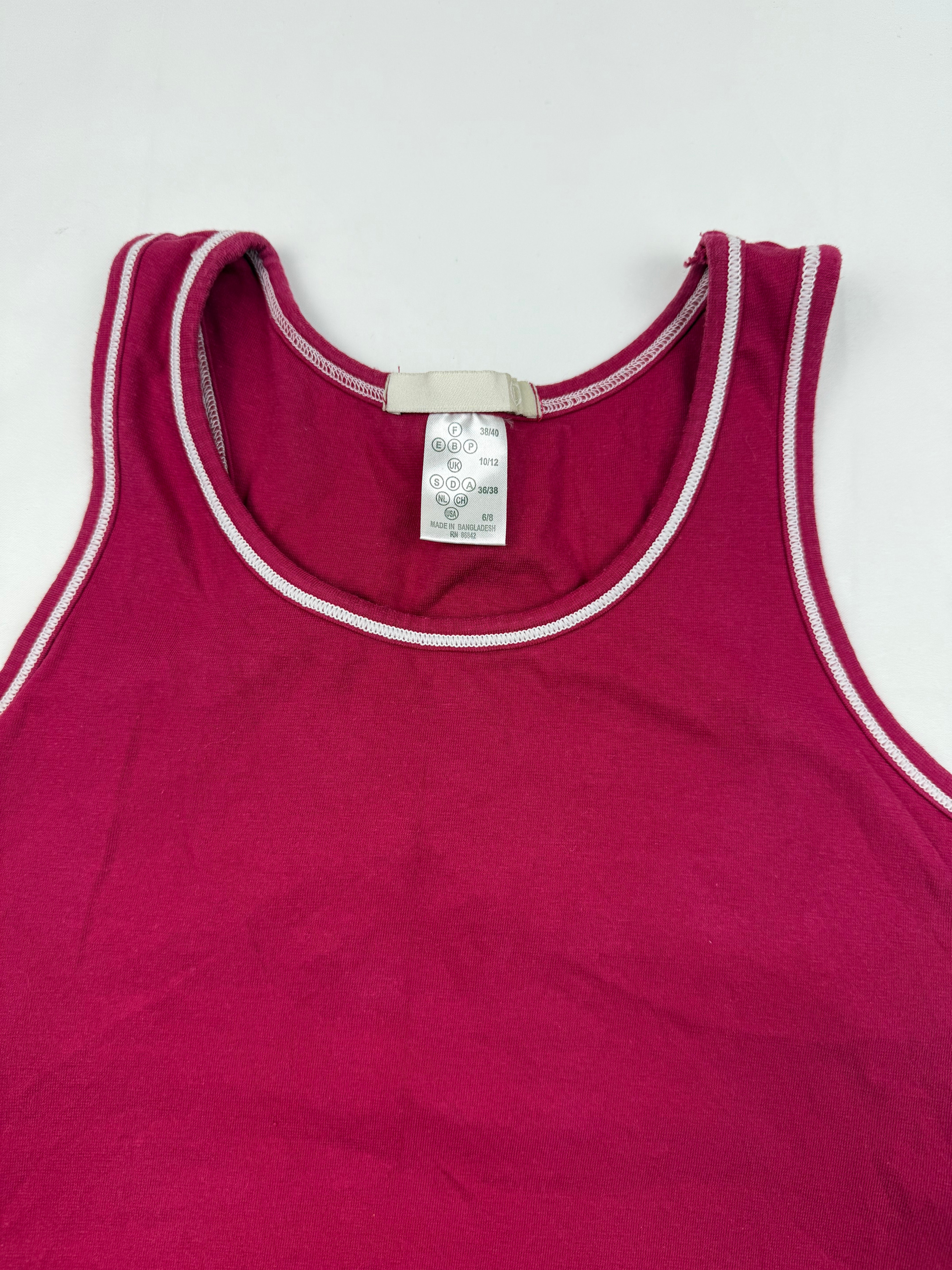 Pink activewear tank top with inside bra (S/M)