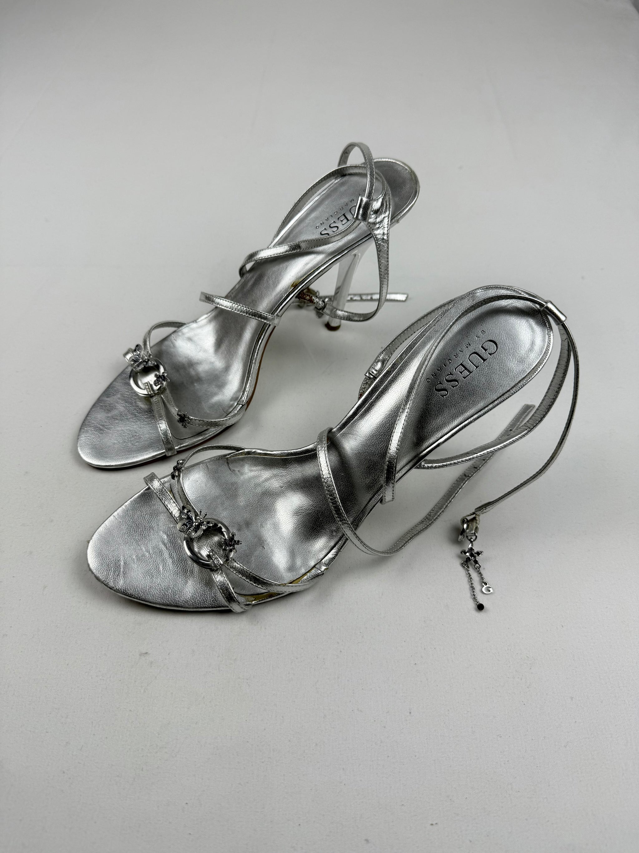 Silver butterfly charms heels (39)