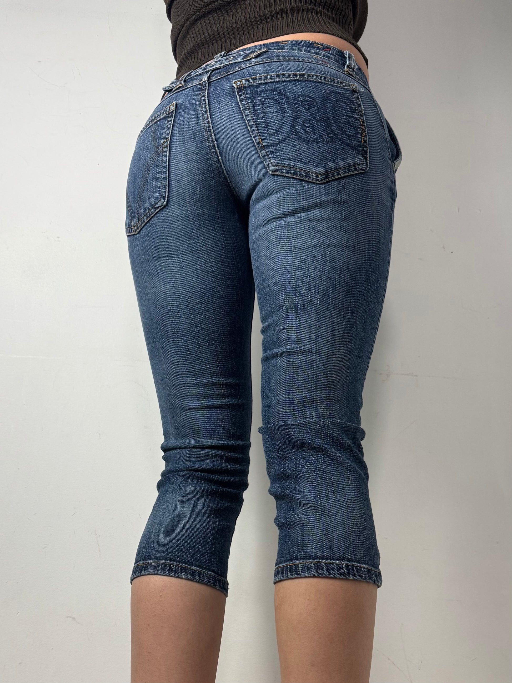 Blue denim low rise capri pants (XS)