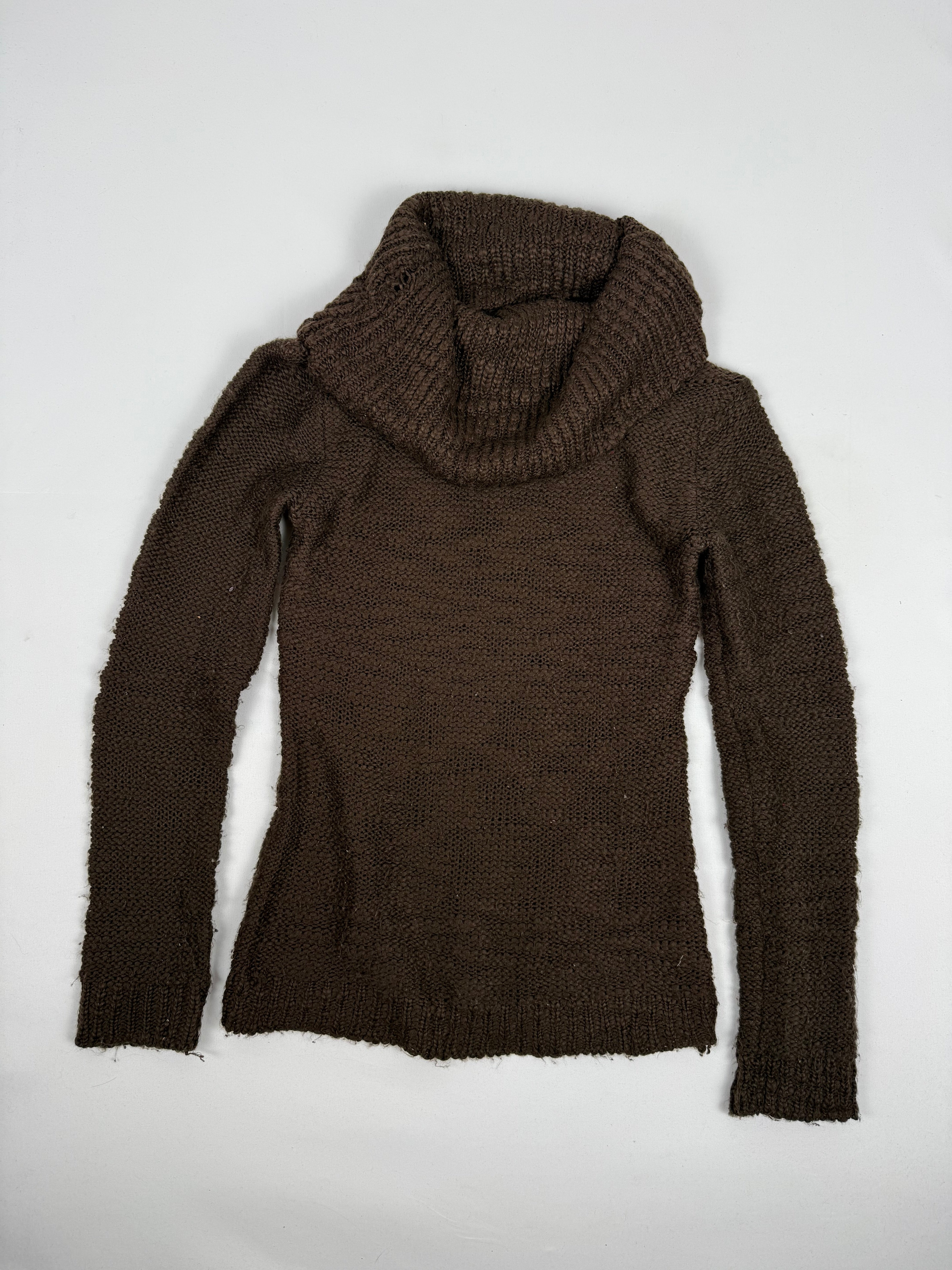 Brown turtleneck tight fit jumper (XS)
