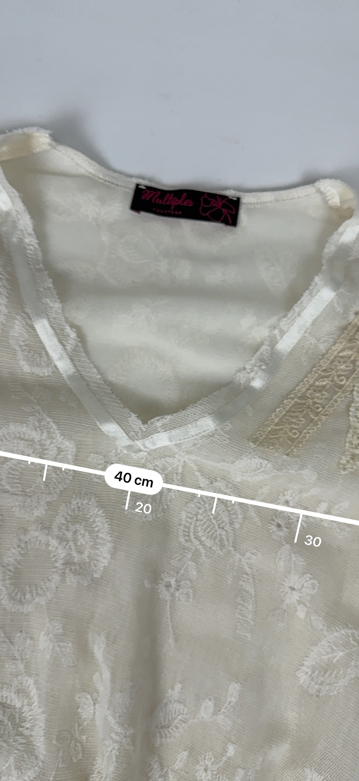 White lace asymmetric long sleeves top (L)