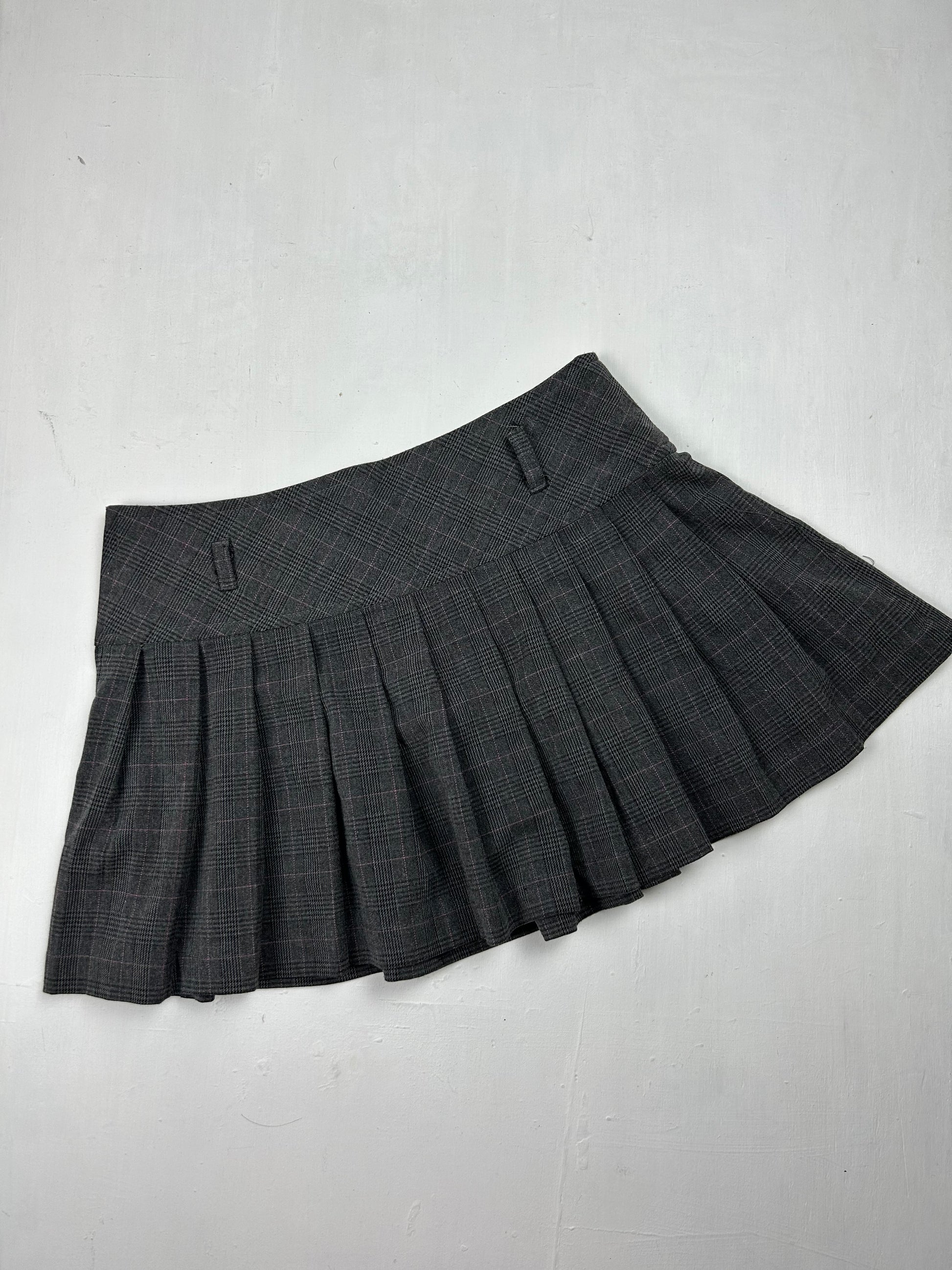 Grey office siren pleated low rise mini skirt (S/M)
