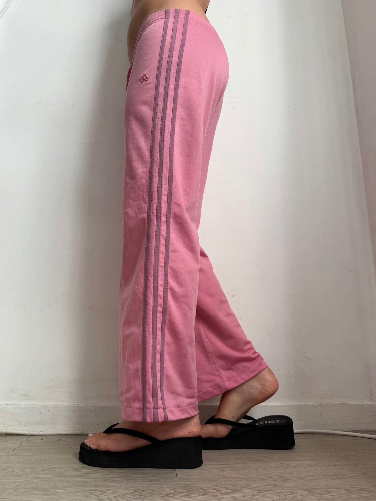 Pink low rise joggers pants (M)