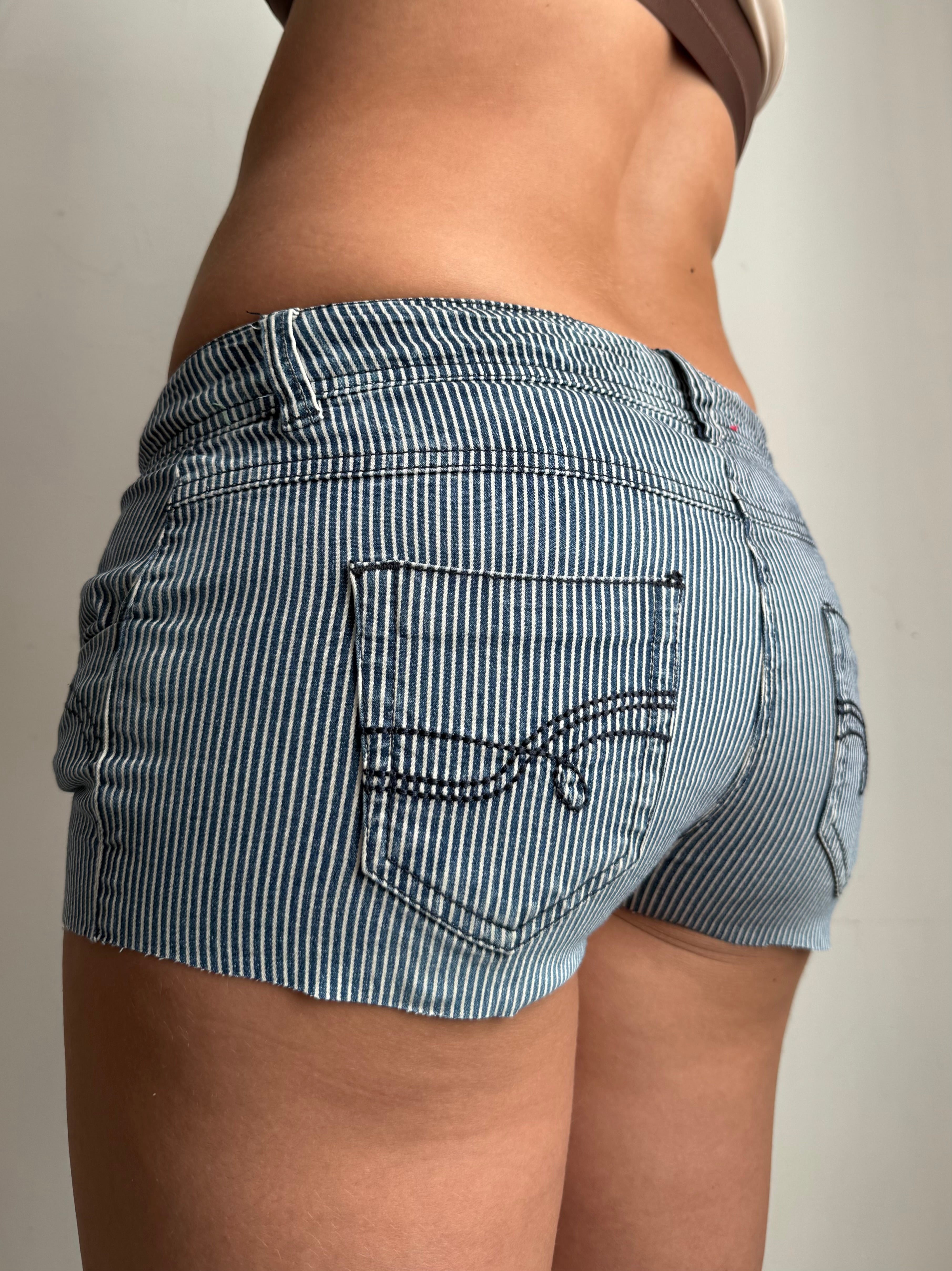 Blue denim low rise mini short (S)