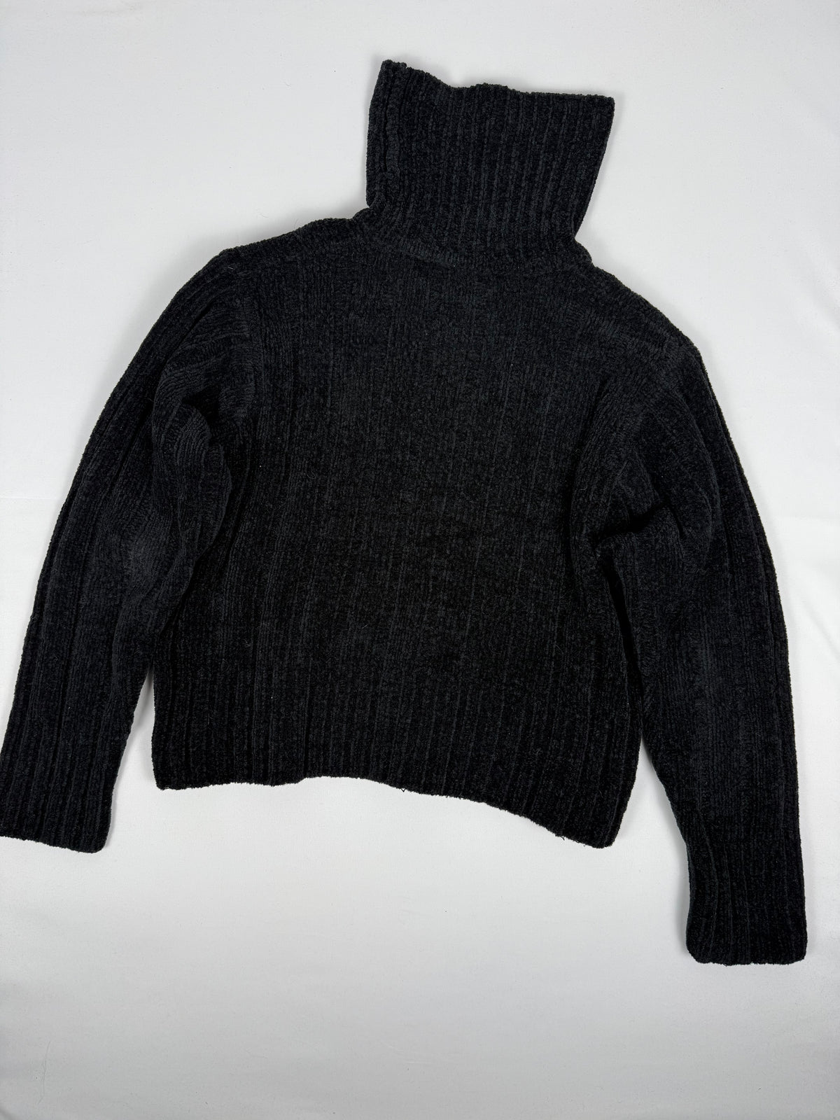 Black super soft turtleneck jumper (XL)