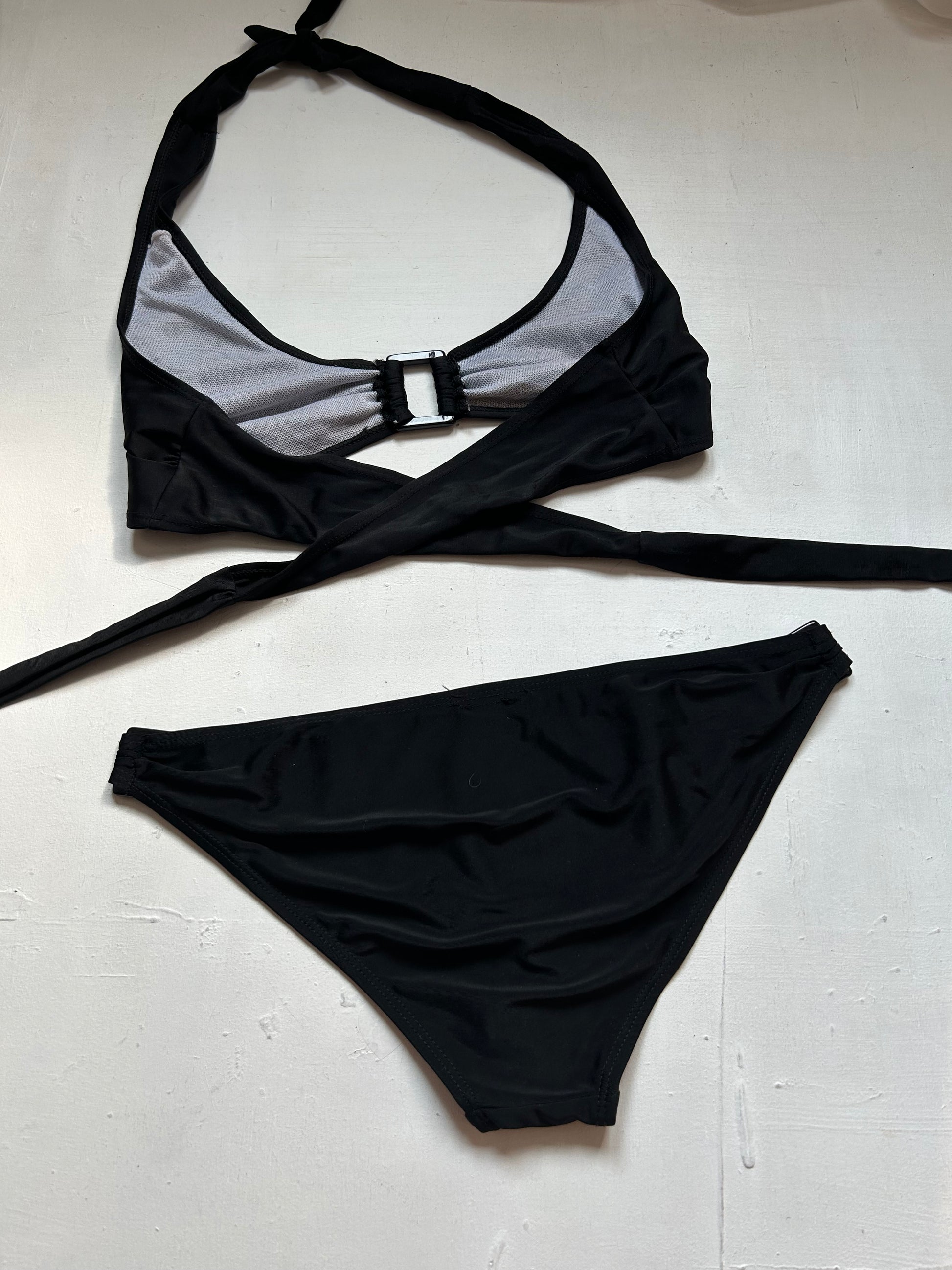 Black buckle ajustable bikini set (M)