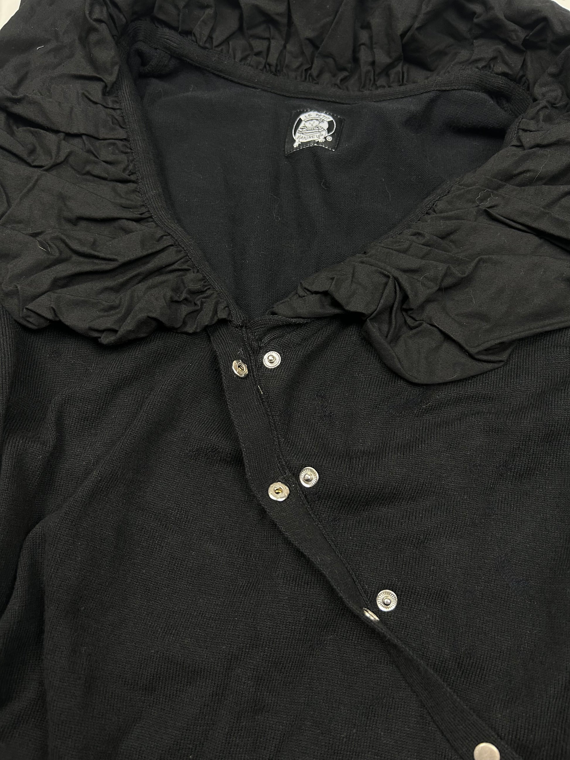 Black buttons up jumper (M)