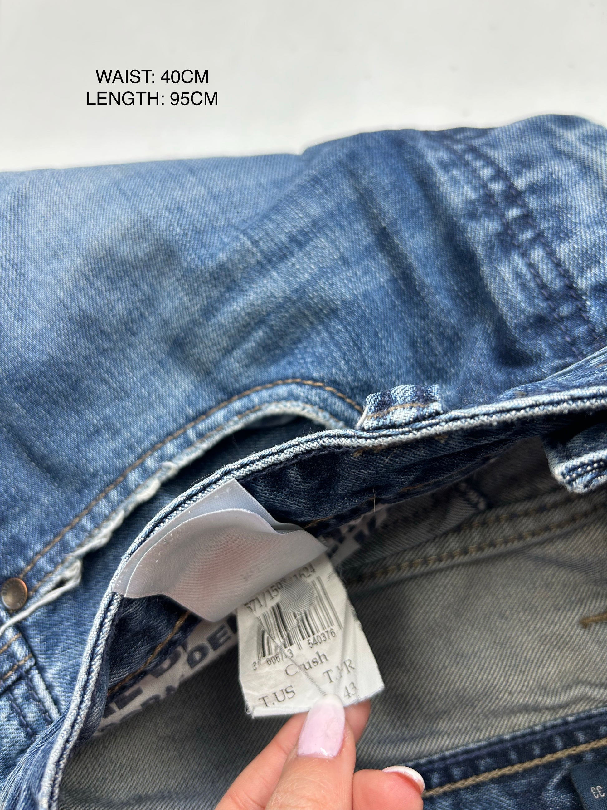 Blue denim low rise baggy denim pants (M/L)