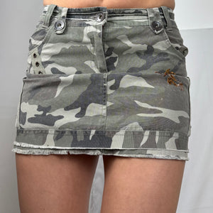Khaki camo print low rise denim mini skirt (S)