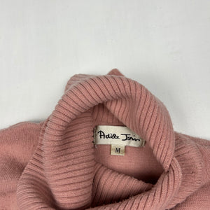 Pink turtleneck jumper (M)