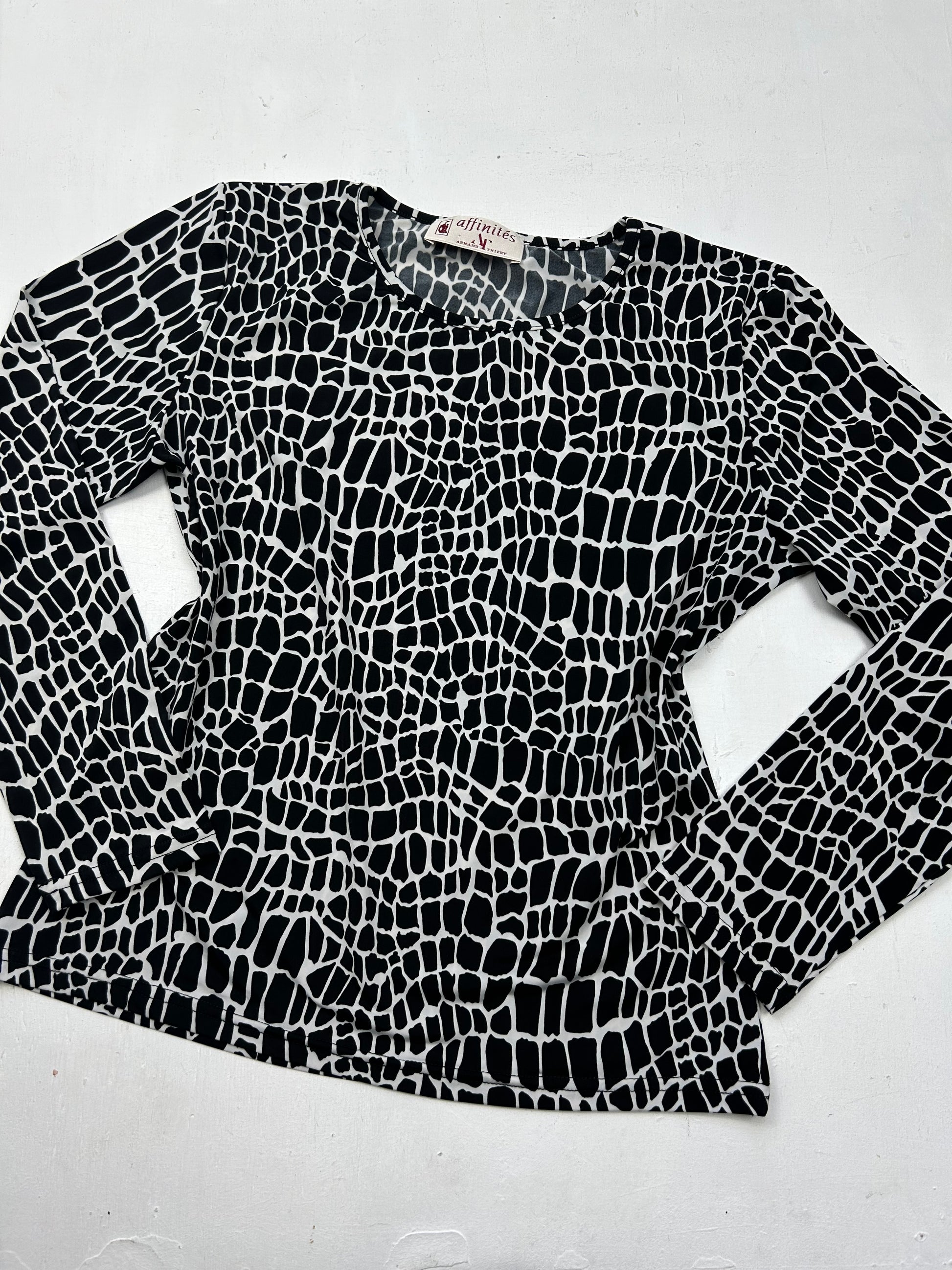 Graphic print long sleeves top (S/M)