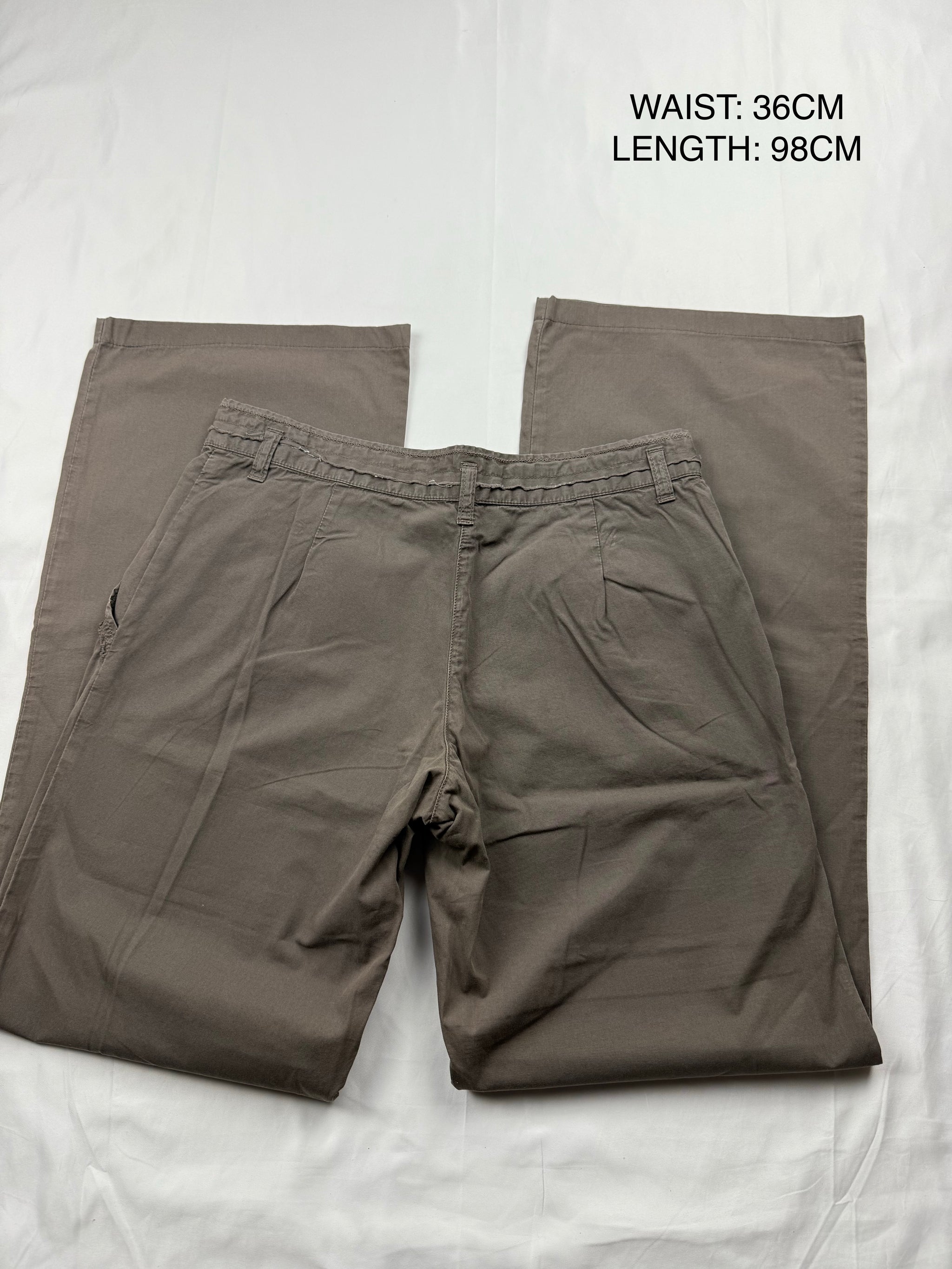 Brown low waist baggy pants (M)