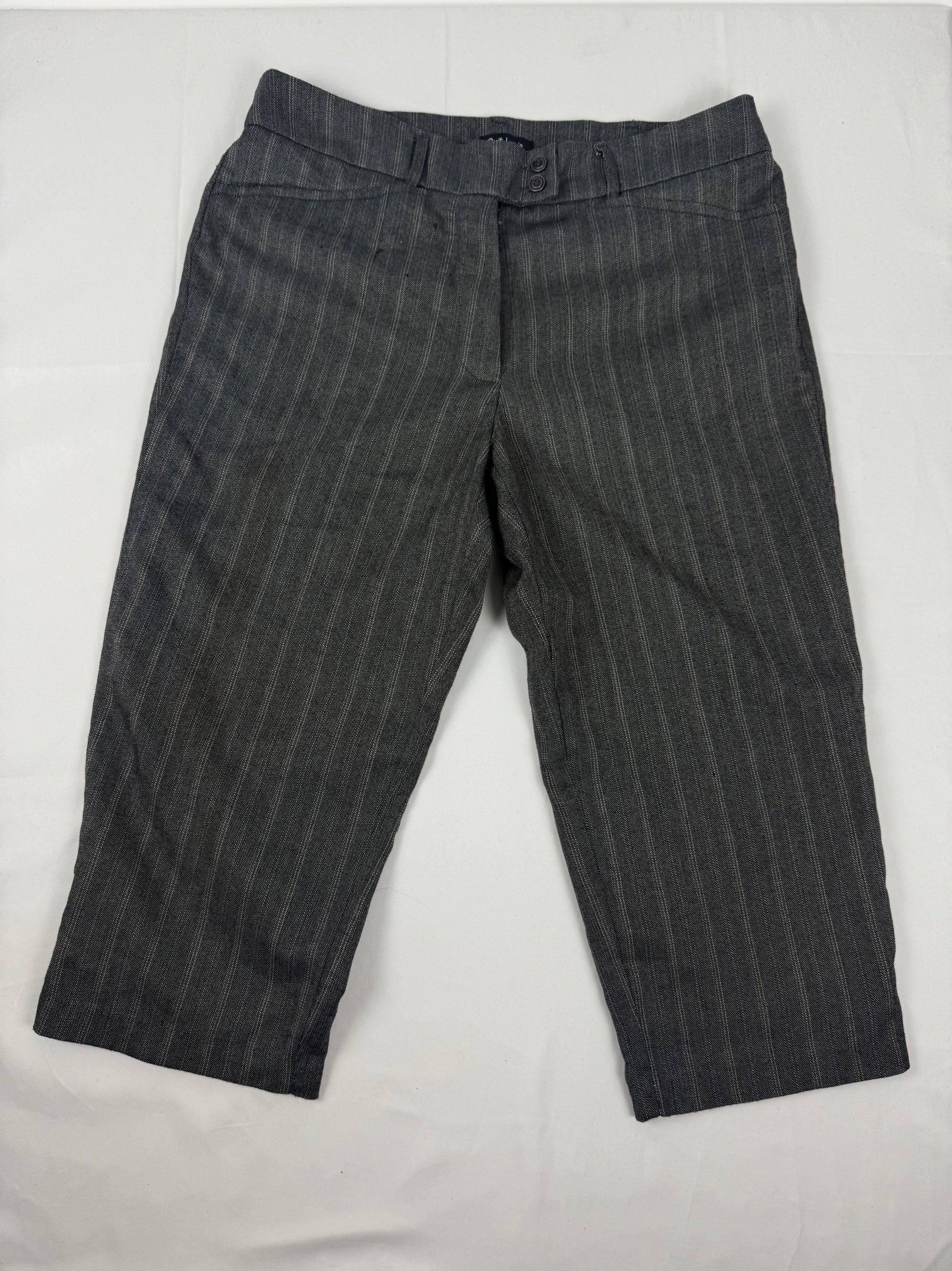 Grey striped low rise office capri pants (XXL)