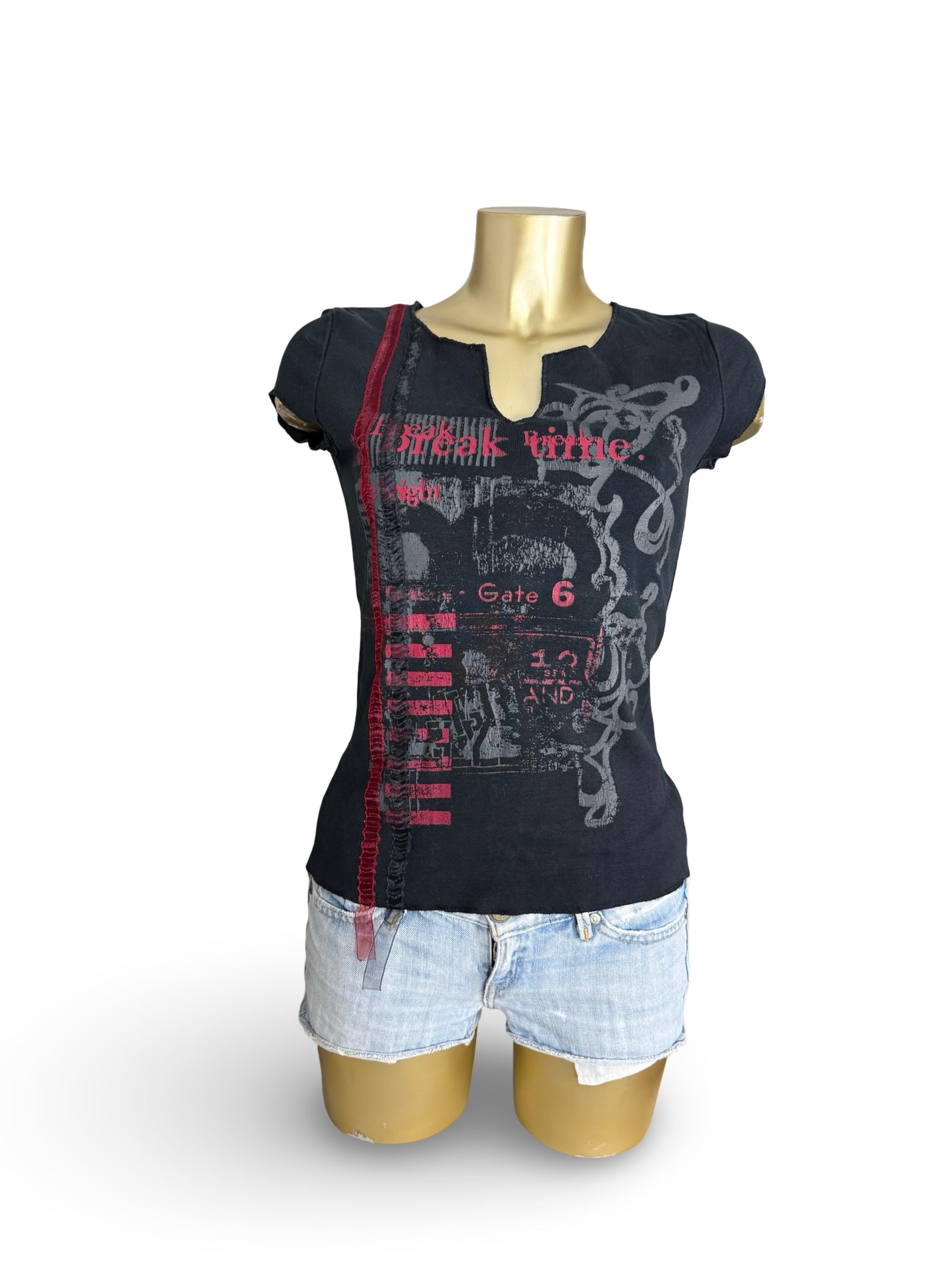 Black graphic cotton tee (L)