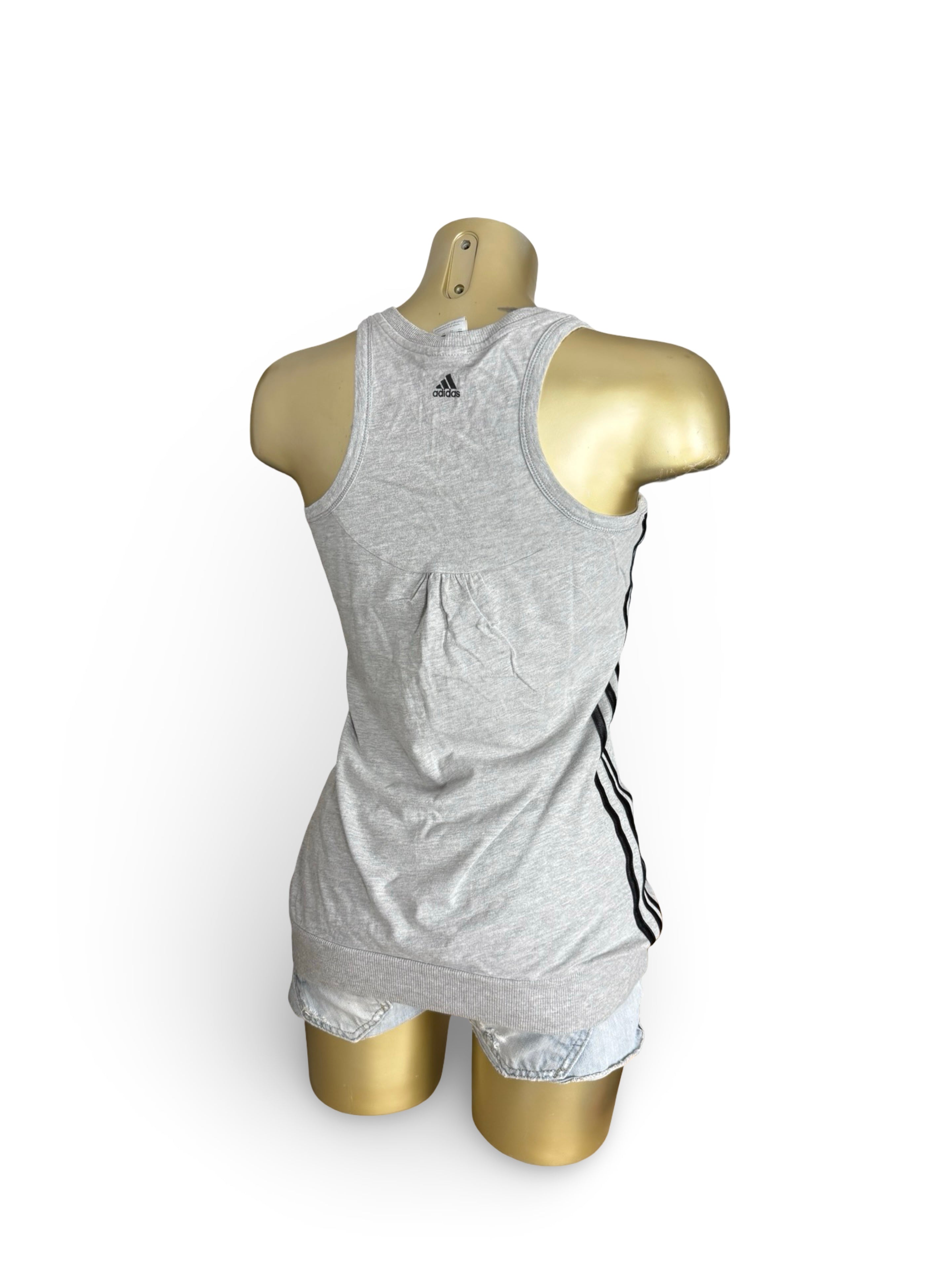 Grey activewear cotton tank top (XL)