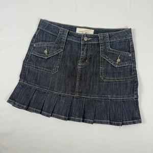 Navy denim pleated low rise mini skirt (M/L)