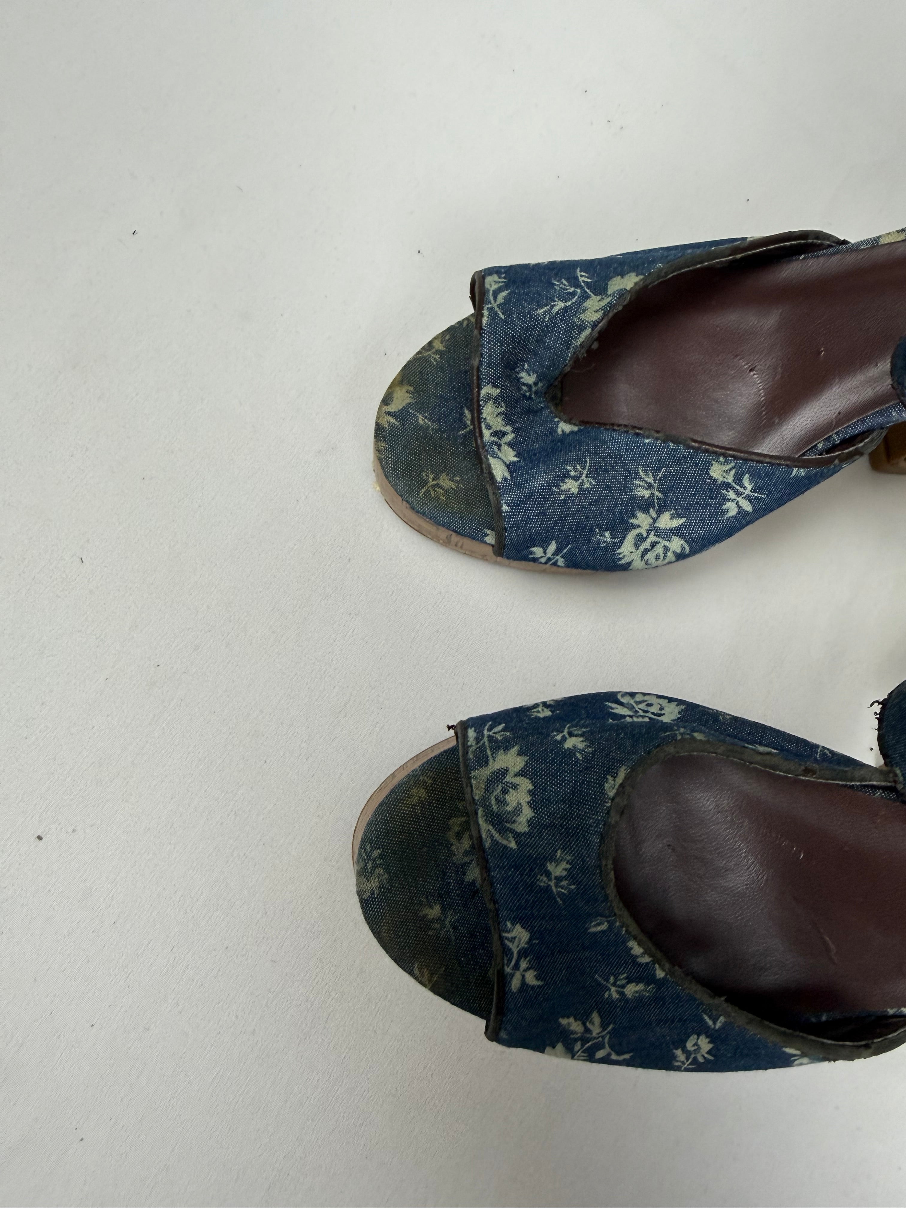 Blue floral wood heels (37)
