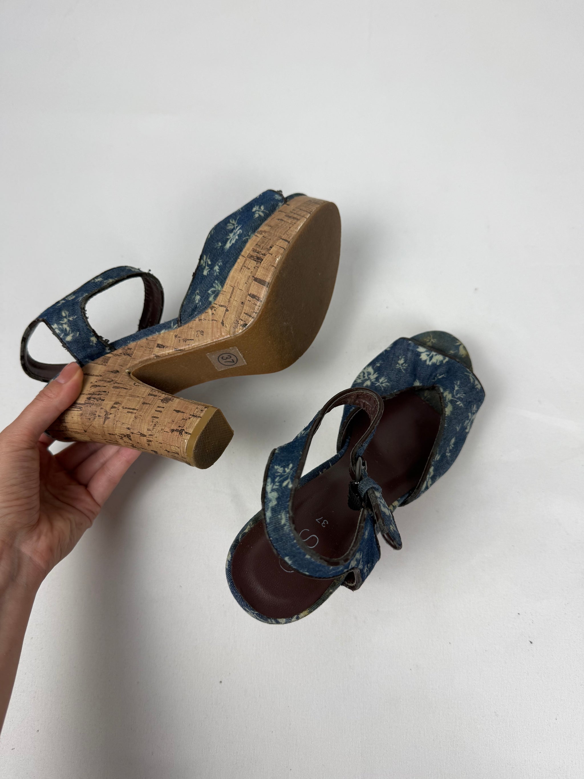 Blue floral wood heels (37)