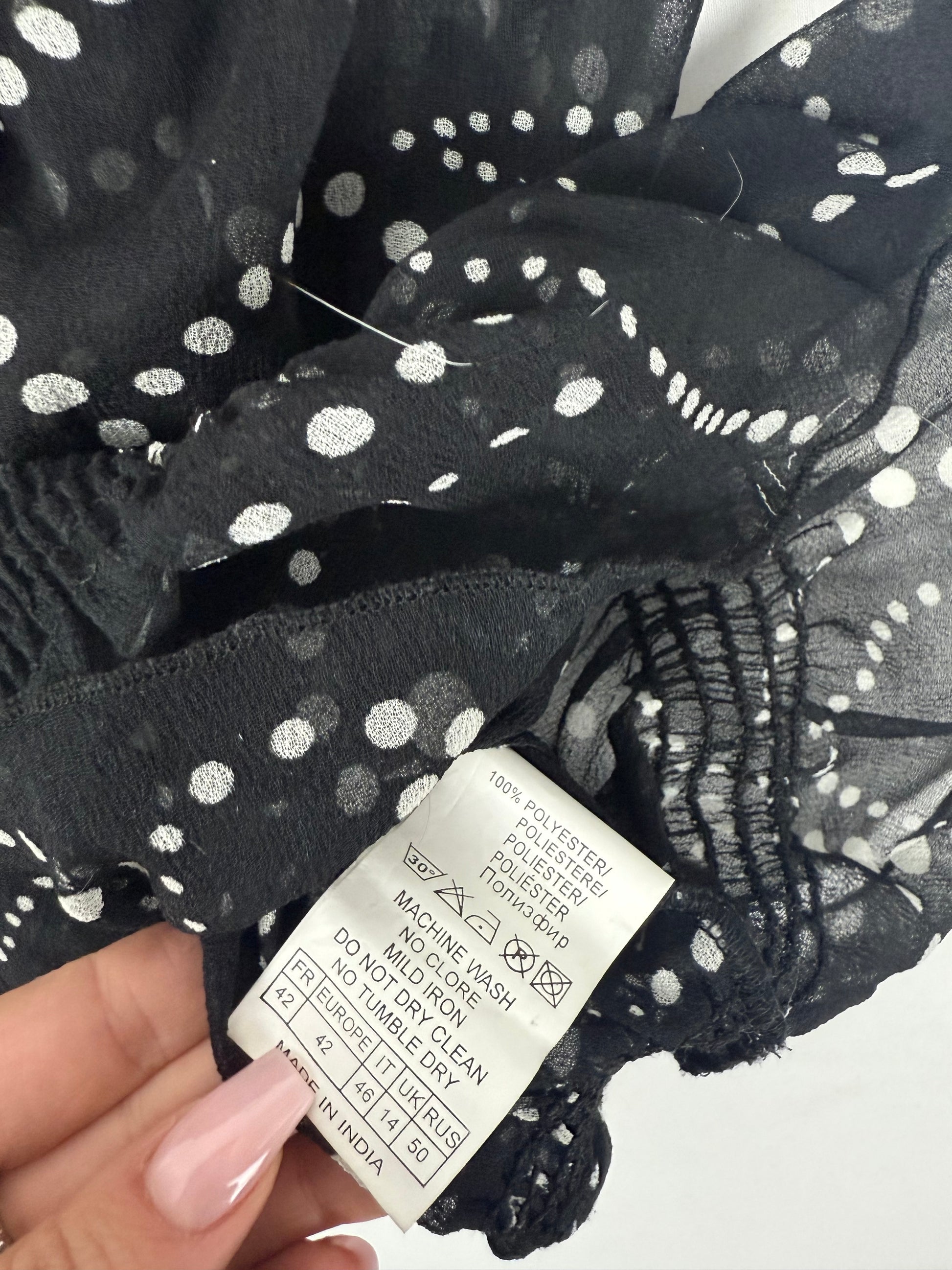 Black graphic mesh tight fit top (XL)