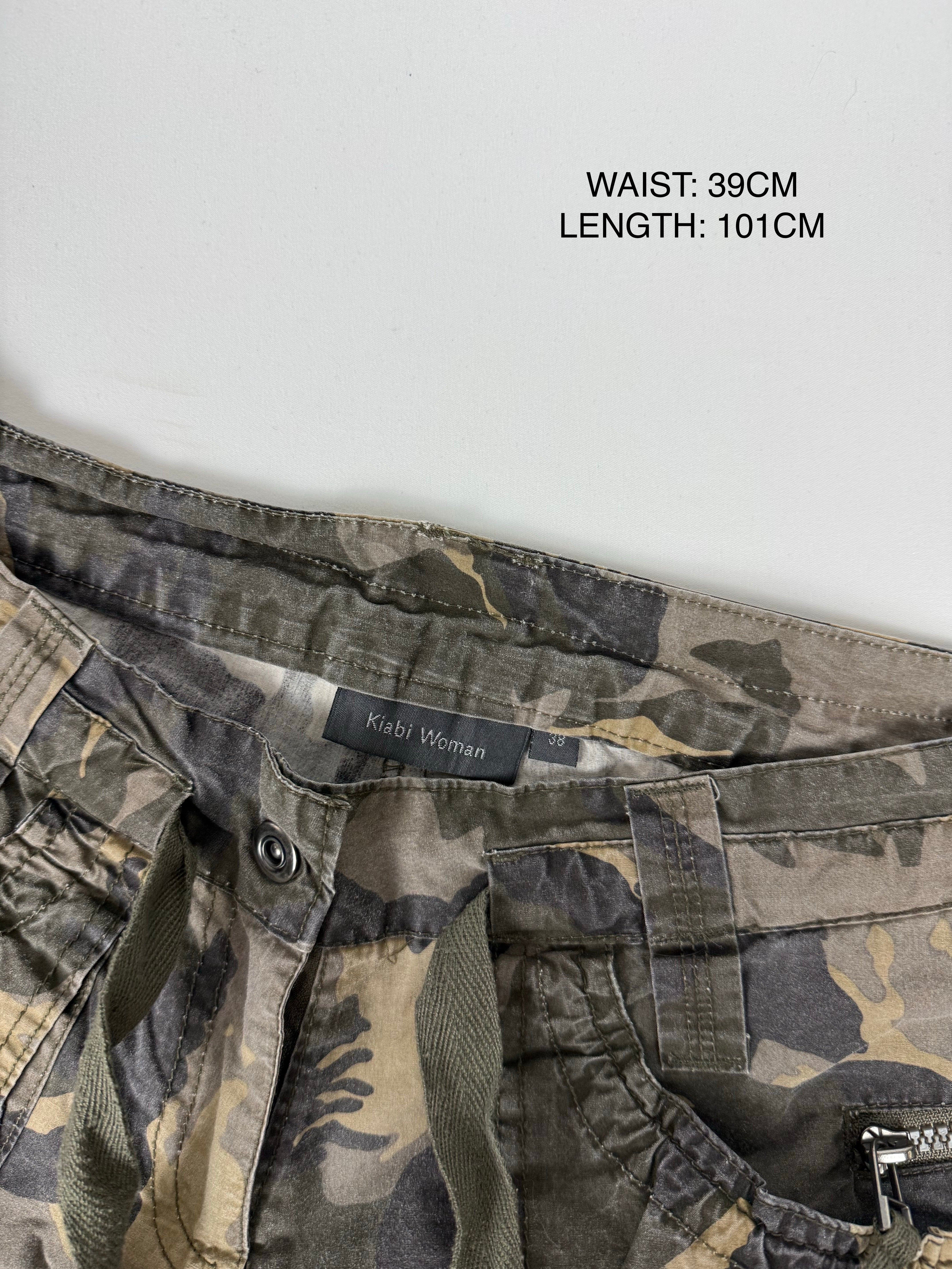 Khaki camo baggy pants (M)