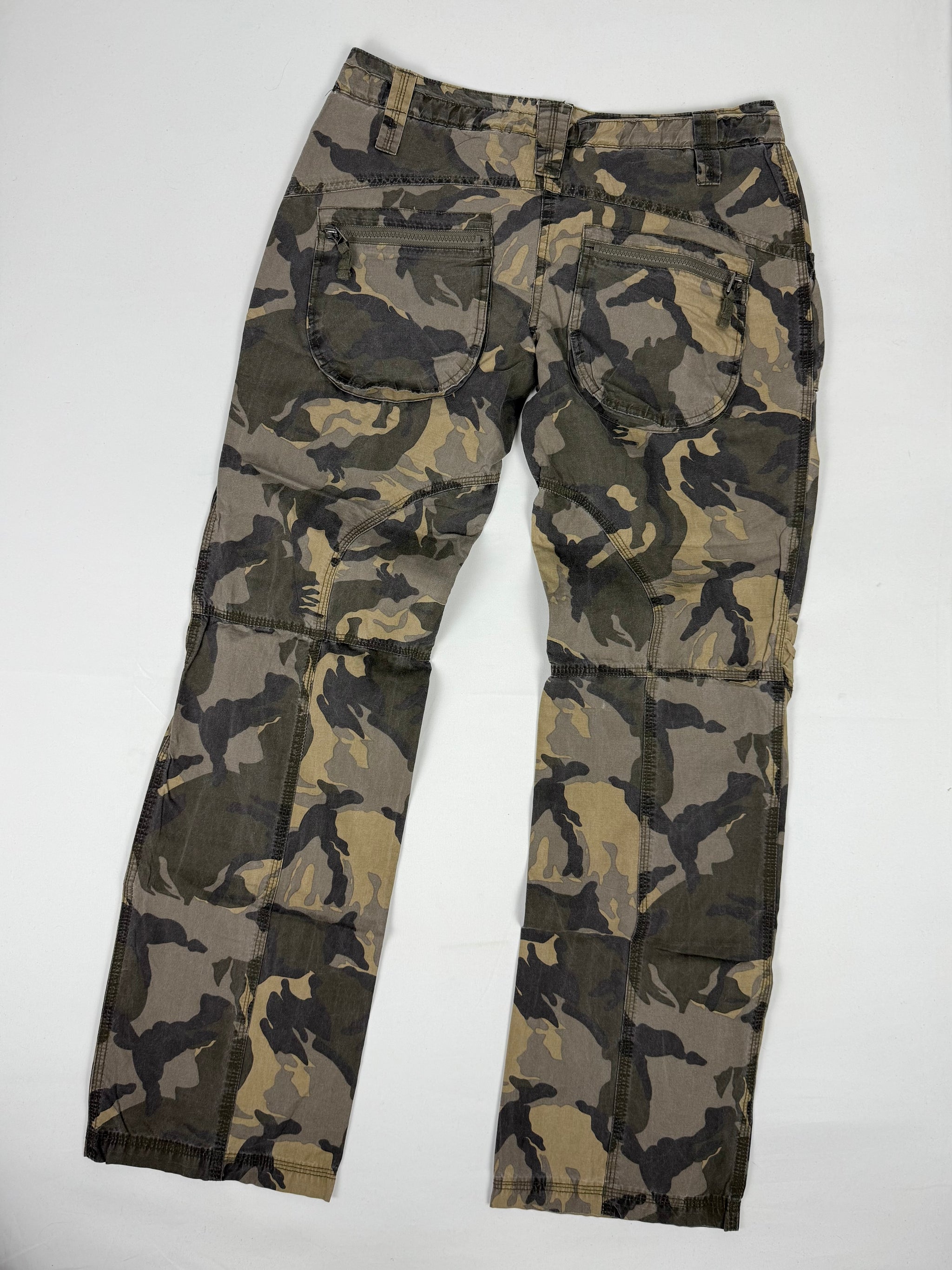 Khaki camo baggy pants (M)