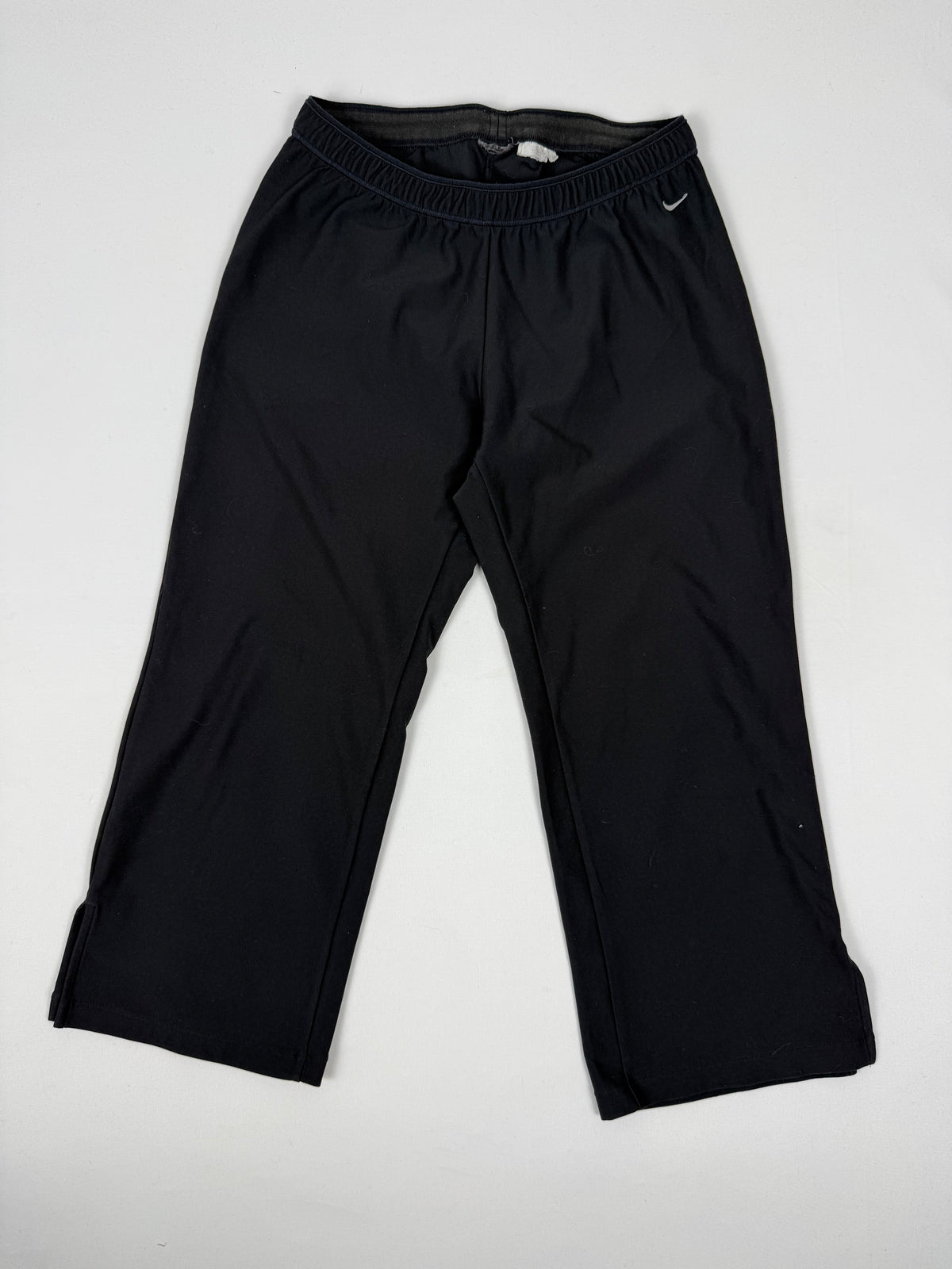 Black low rise capri pants (S)