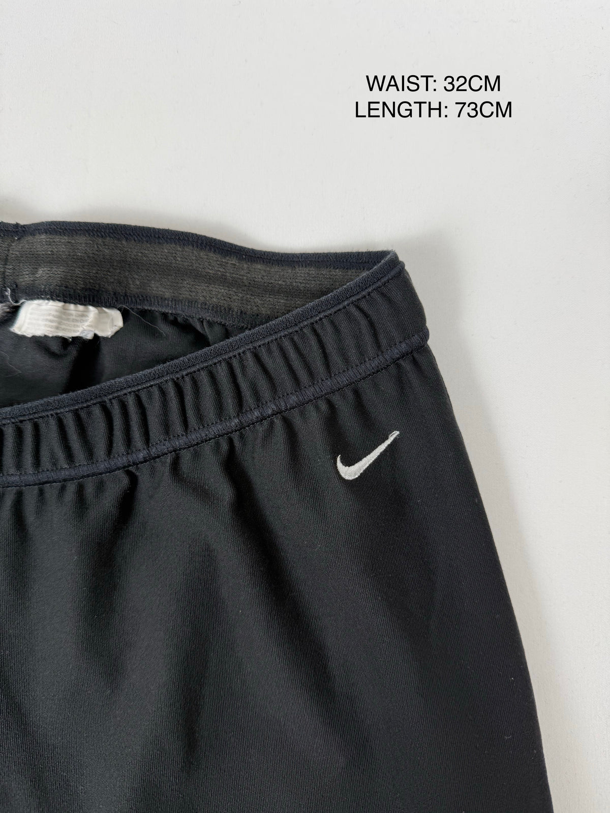 Black low rise capri pants (S)