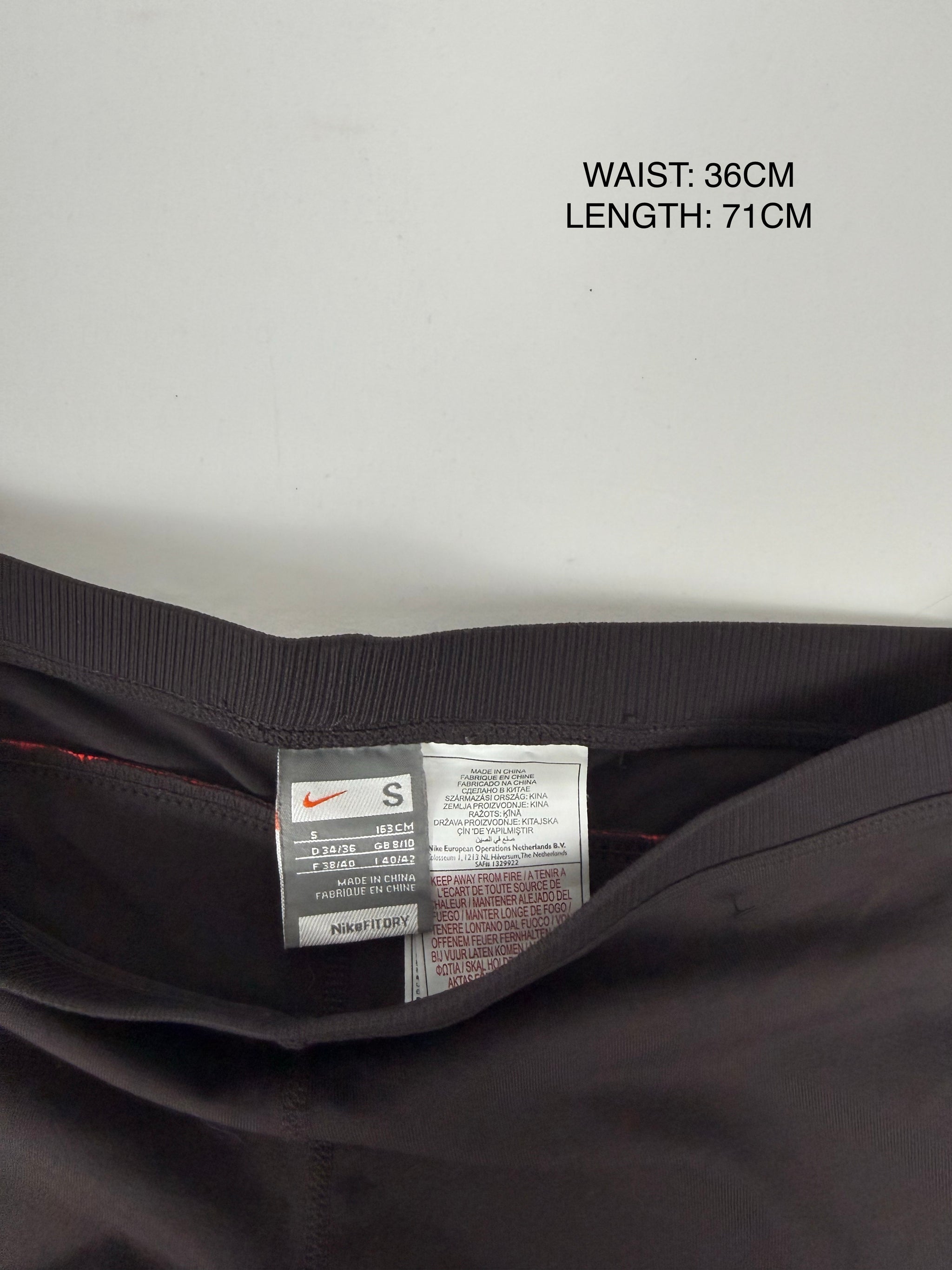 Grey activewear capri pants (S)