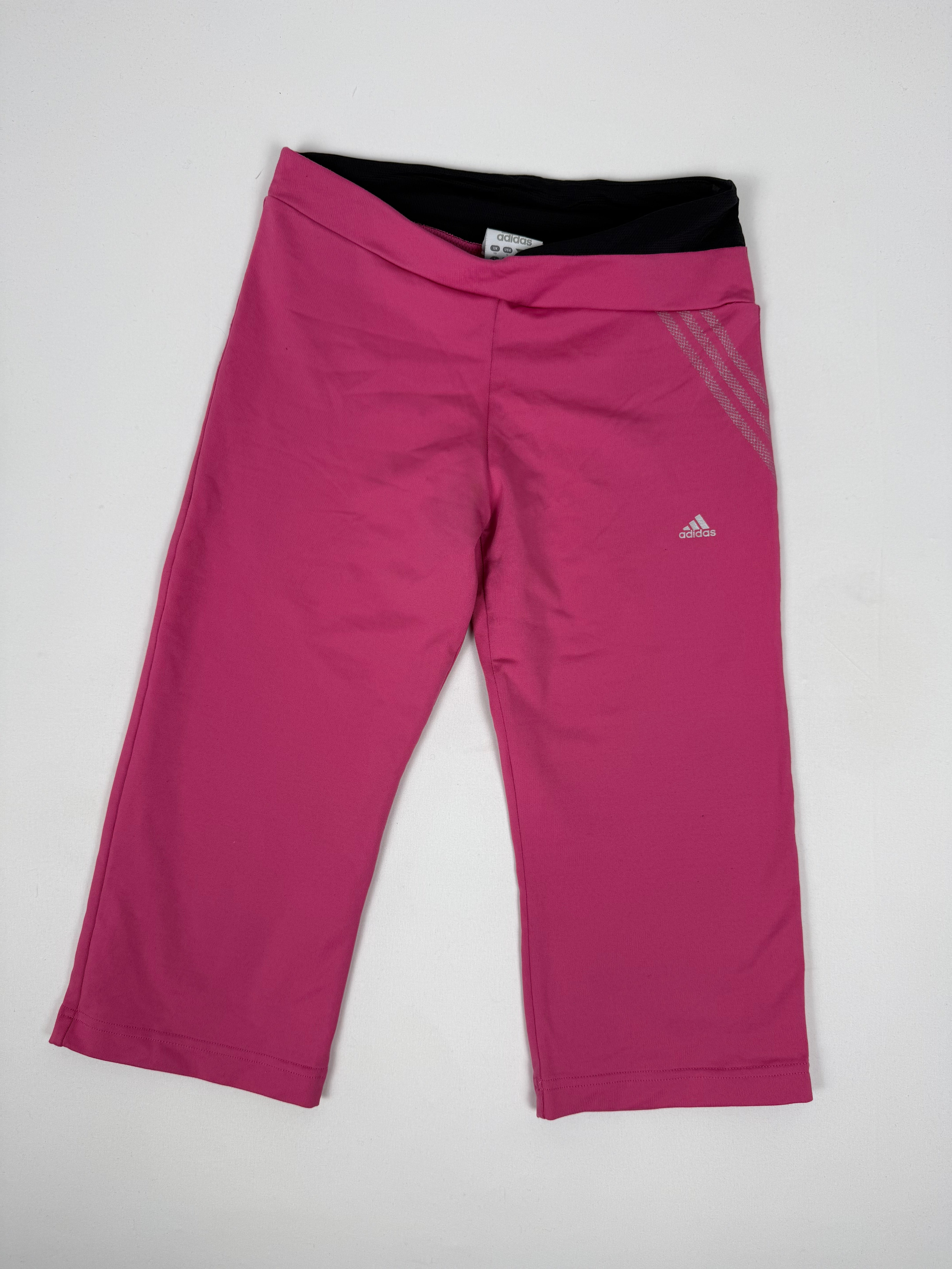 Pink stretchy low rise capri pants (M)