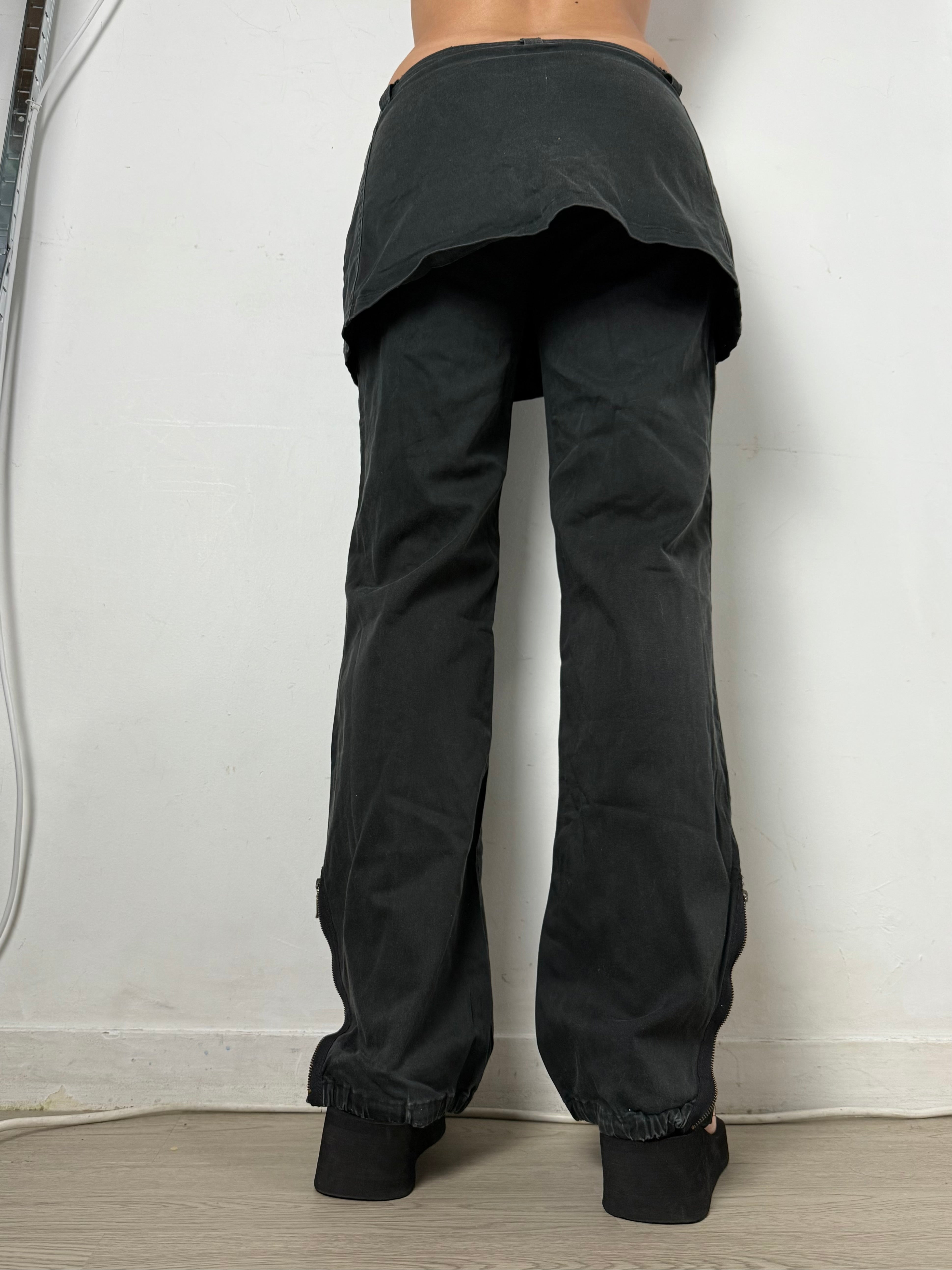Black denim low waist baggy pants with mini skirt (M/L)
