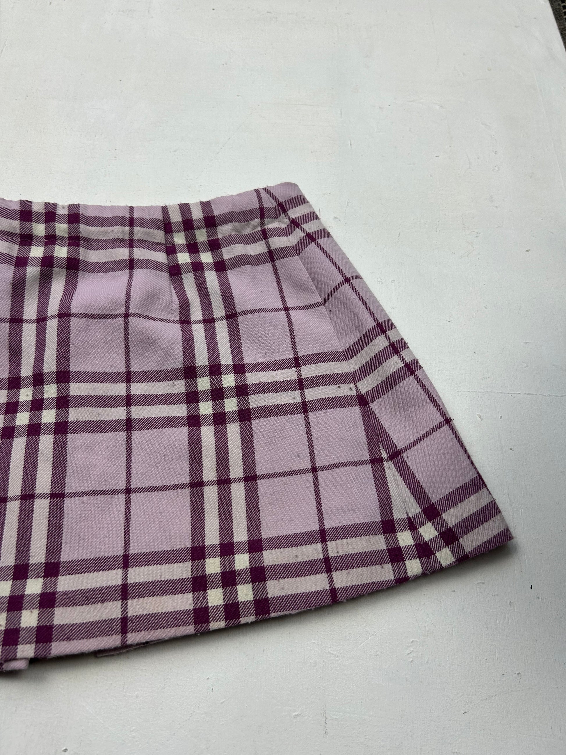 Pink lilac check print low rise pleated mini skirt (XXS)