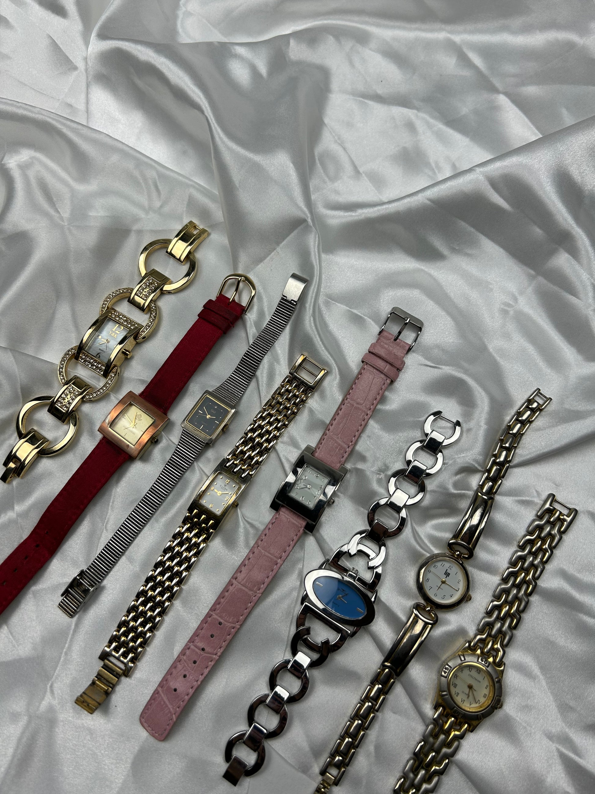 Vintage stainless steel & pink leather bracelet watch jewelry