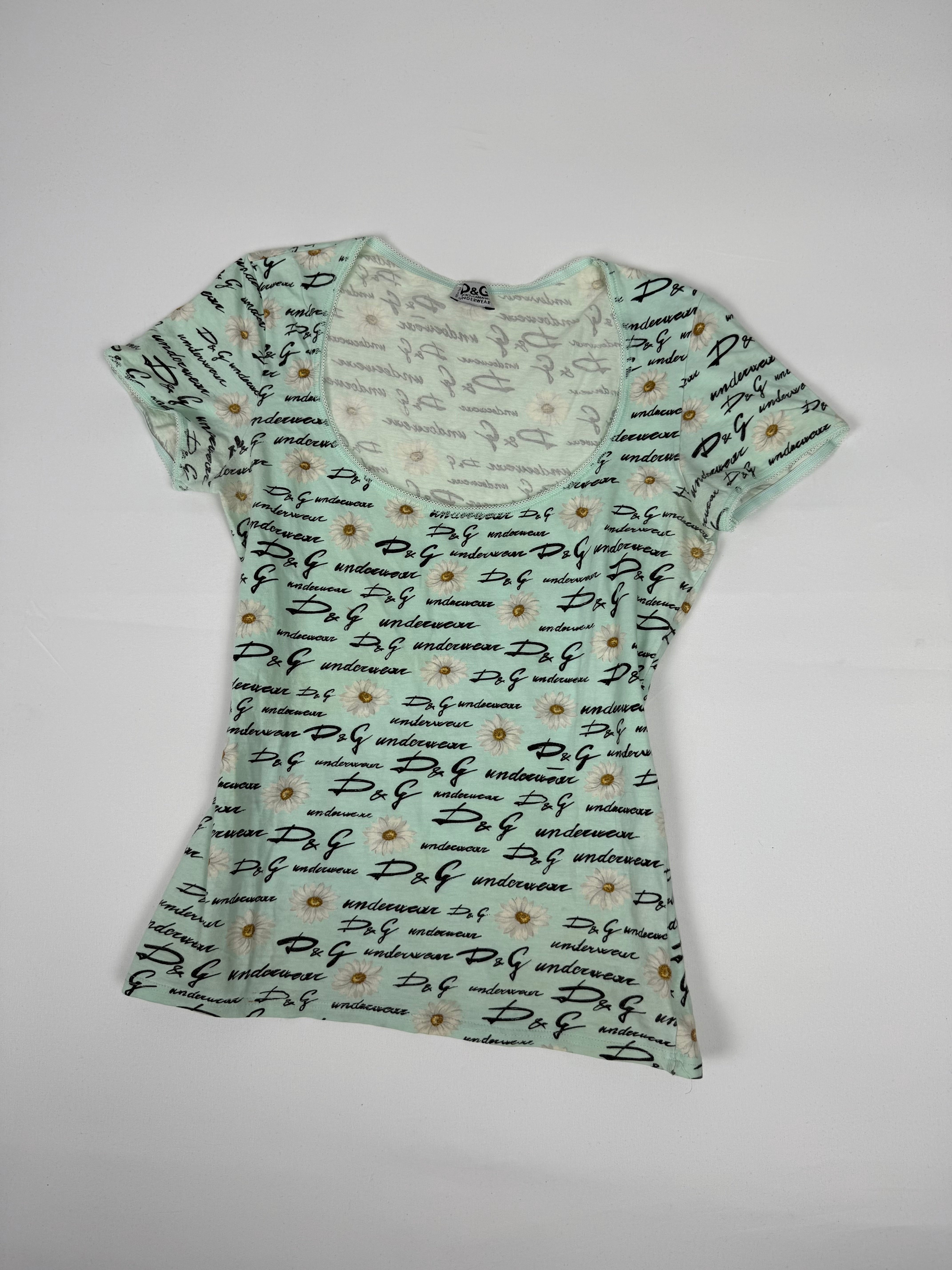 Baby blue floral graphic cotton tee (M)