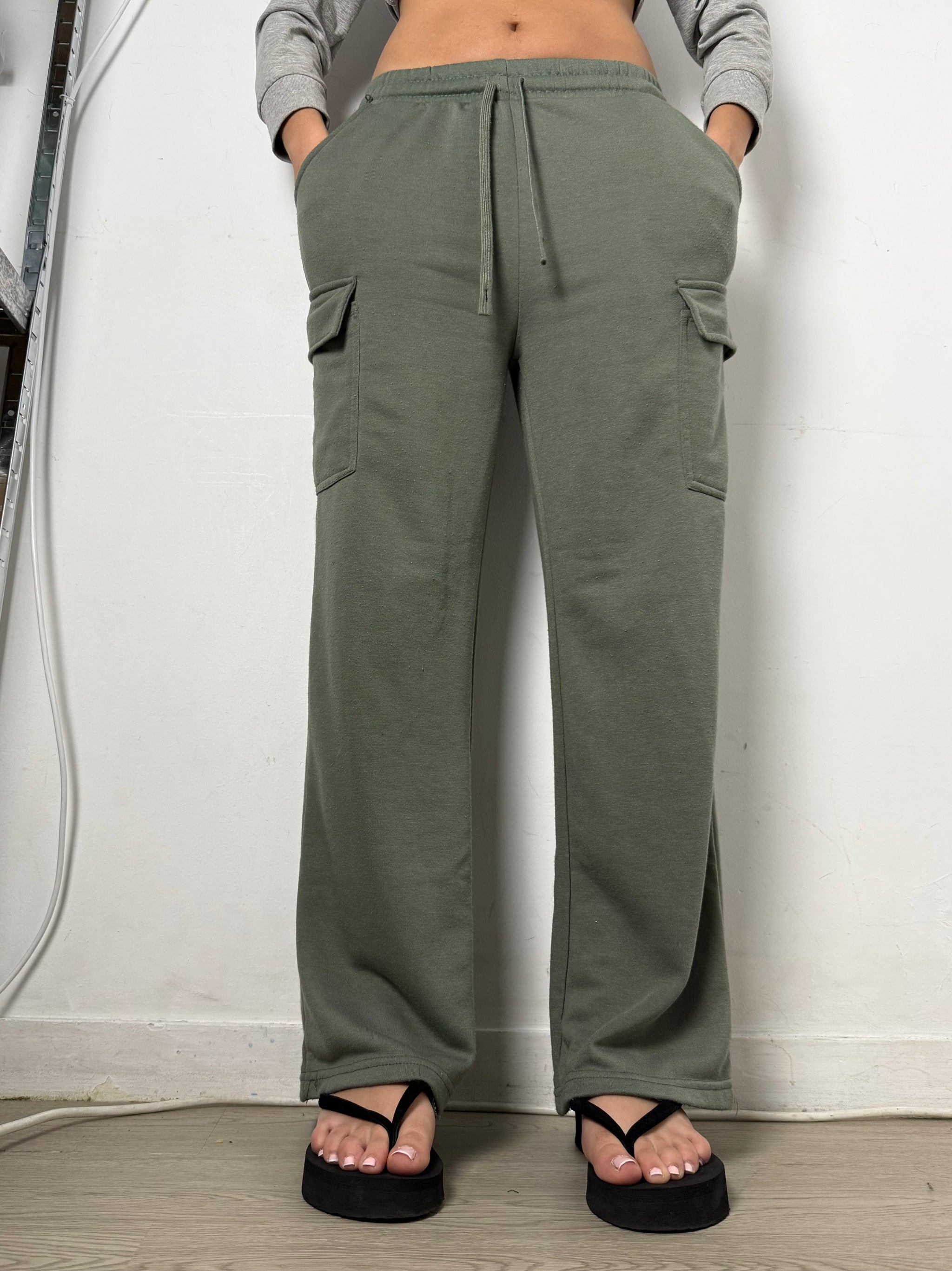 Khaki cargo joggers pants (M/L)