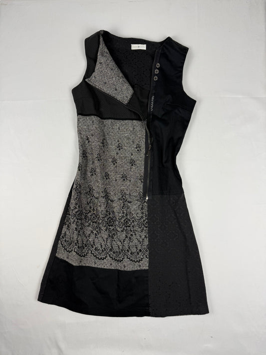 Black tight fit zip up office mini dress (S)