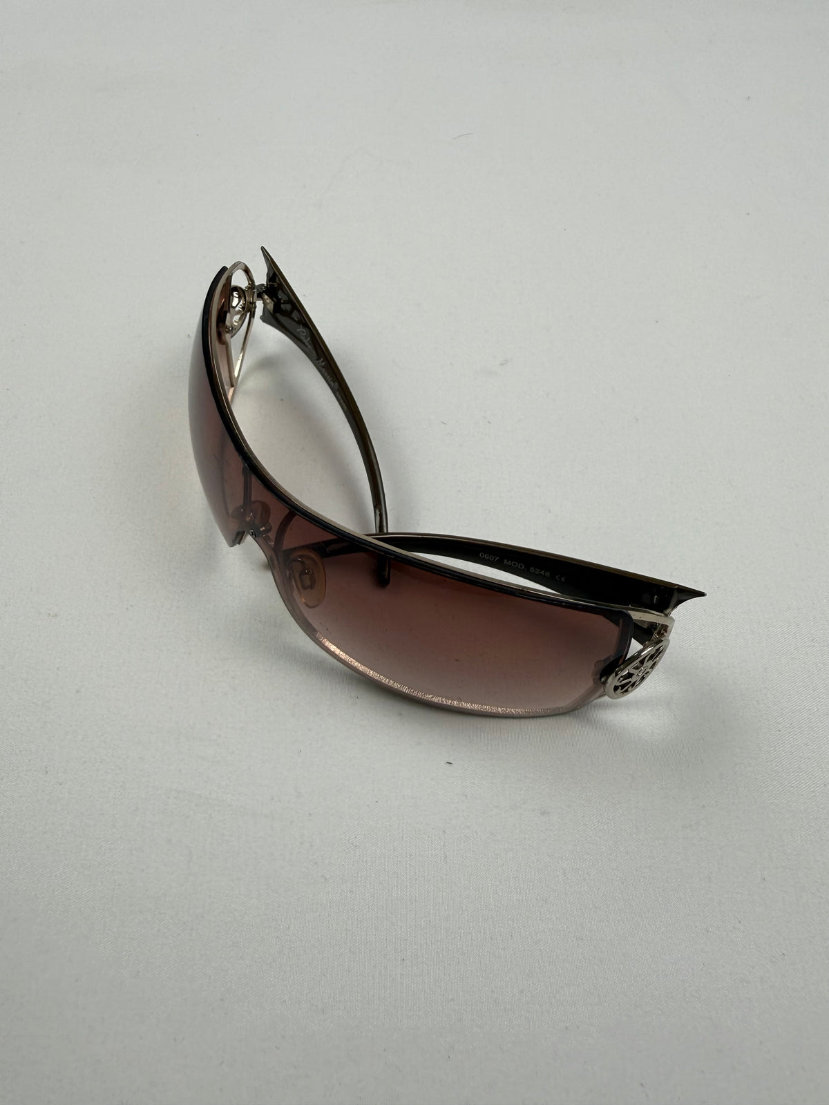 Brown & gold shield sunglasses